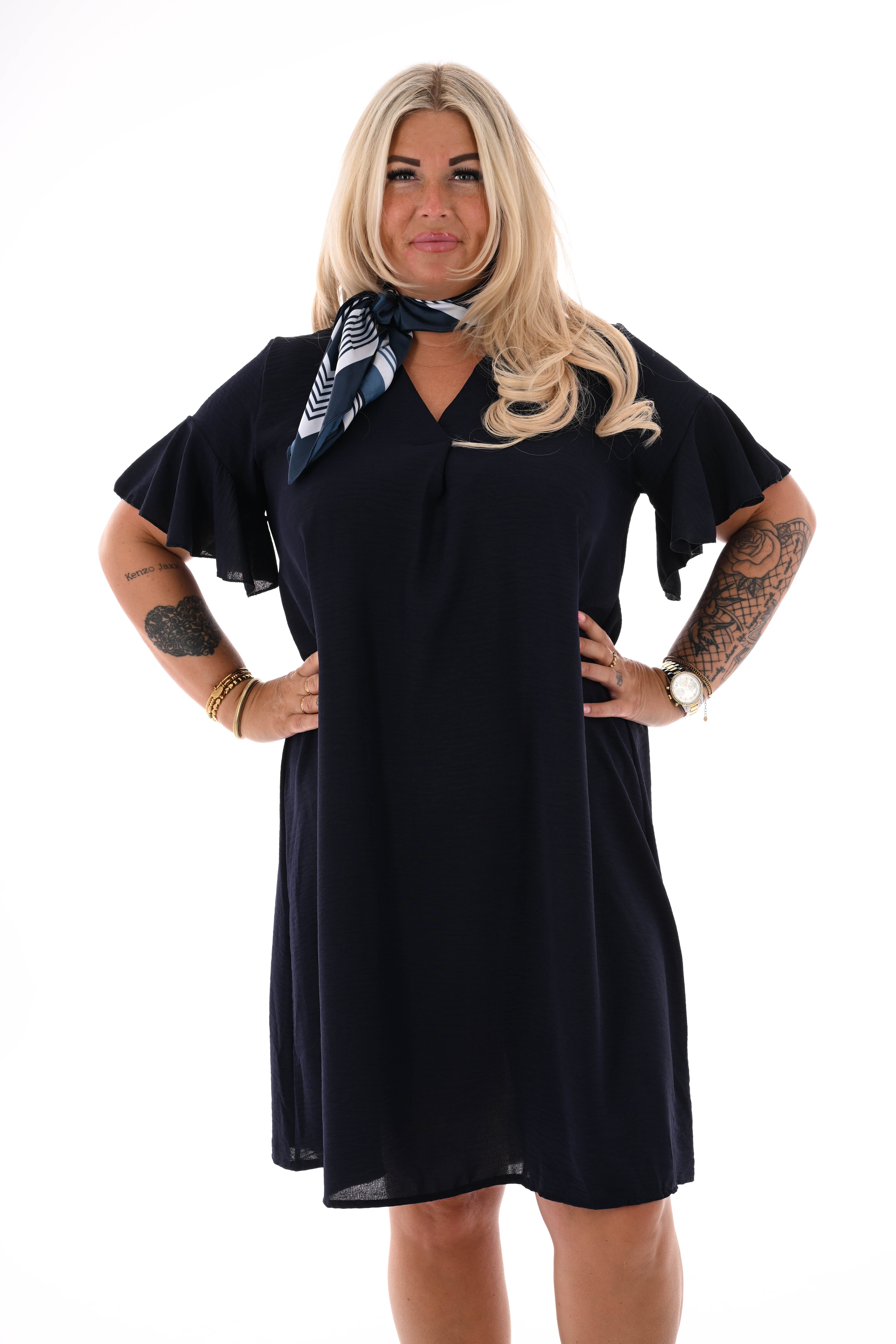 Jurk v-hals korte roezelmouwen uni marineblauw