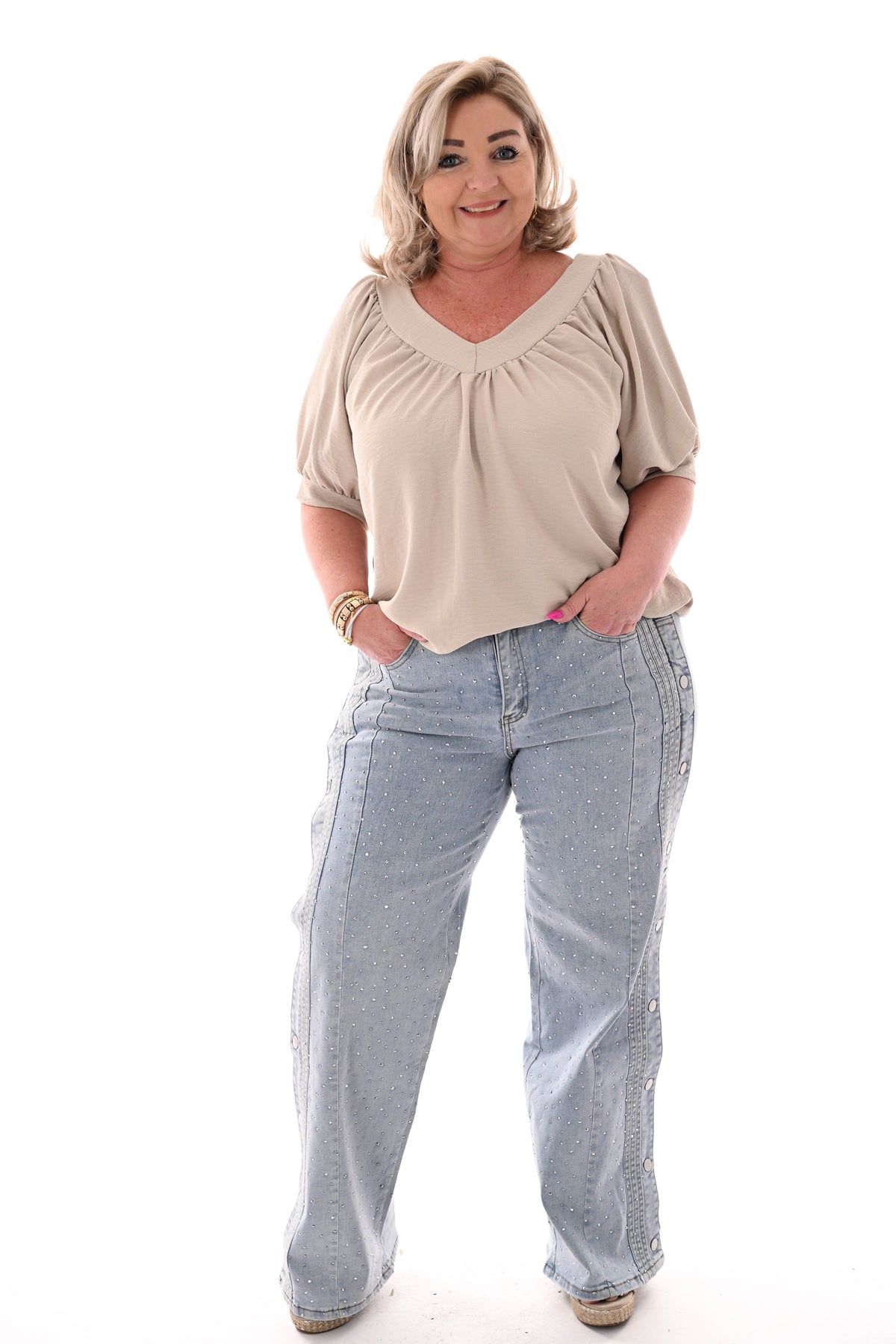 Top v-hals met pofmouwen uni beige