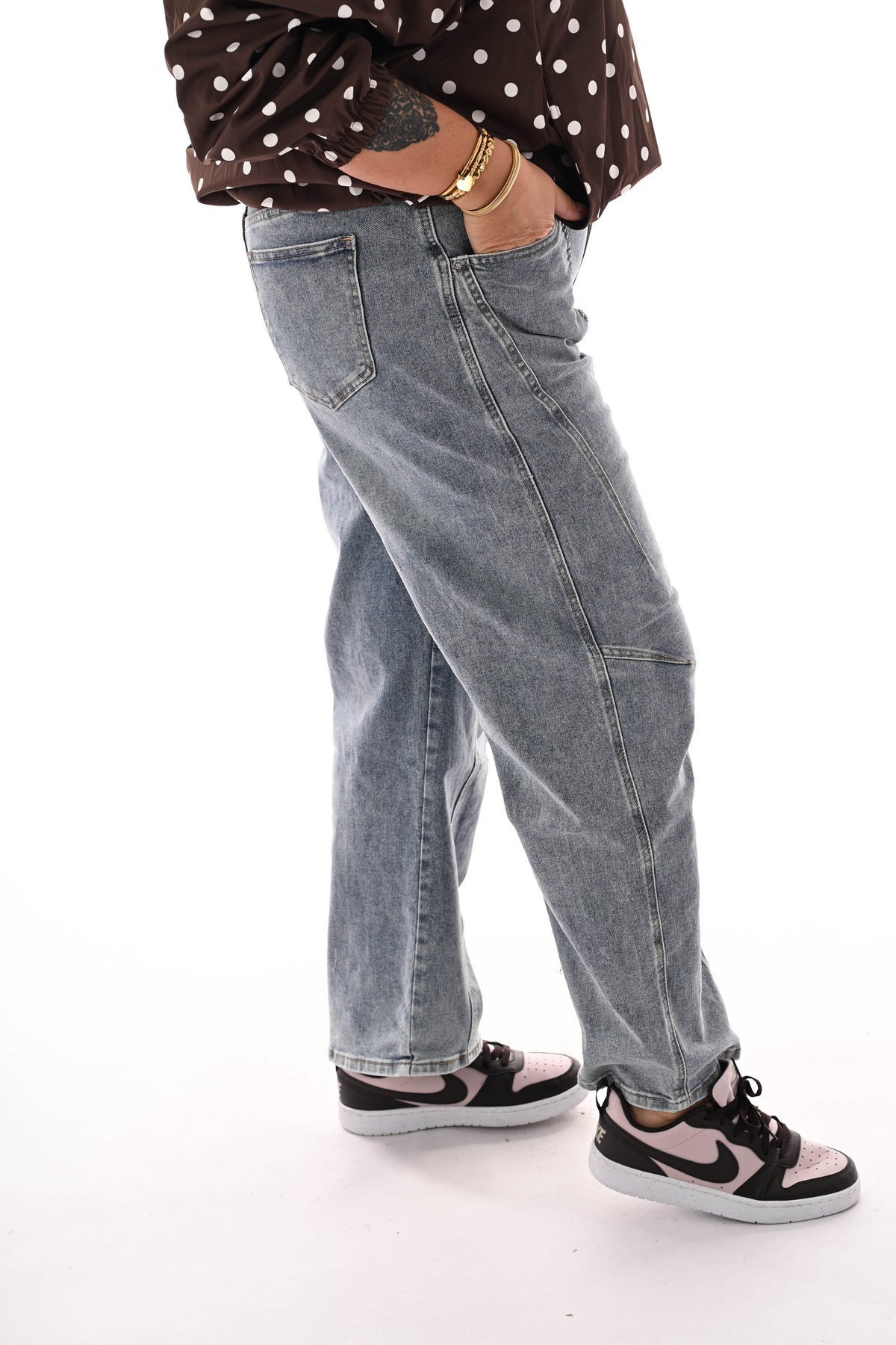 Monday straight leg met naad stonewash