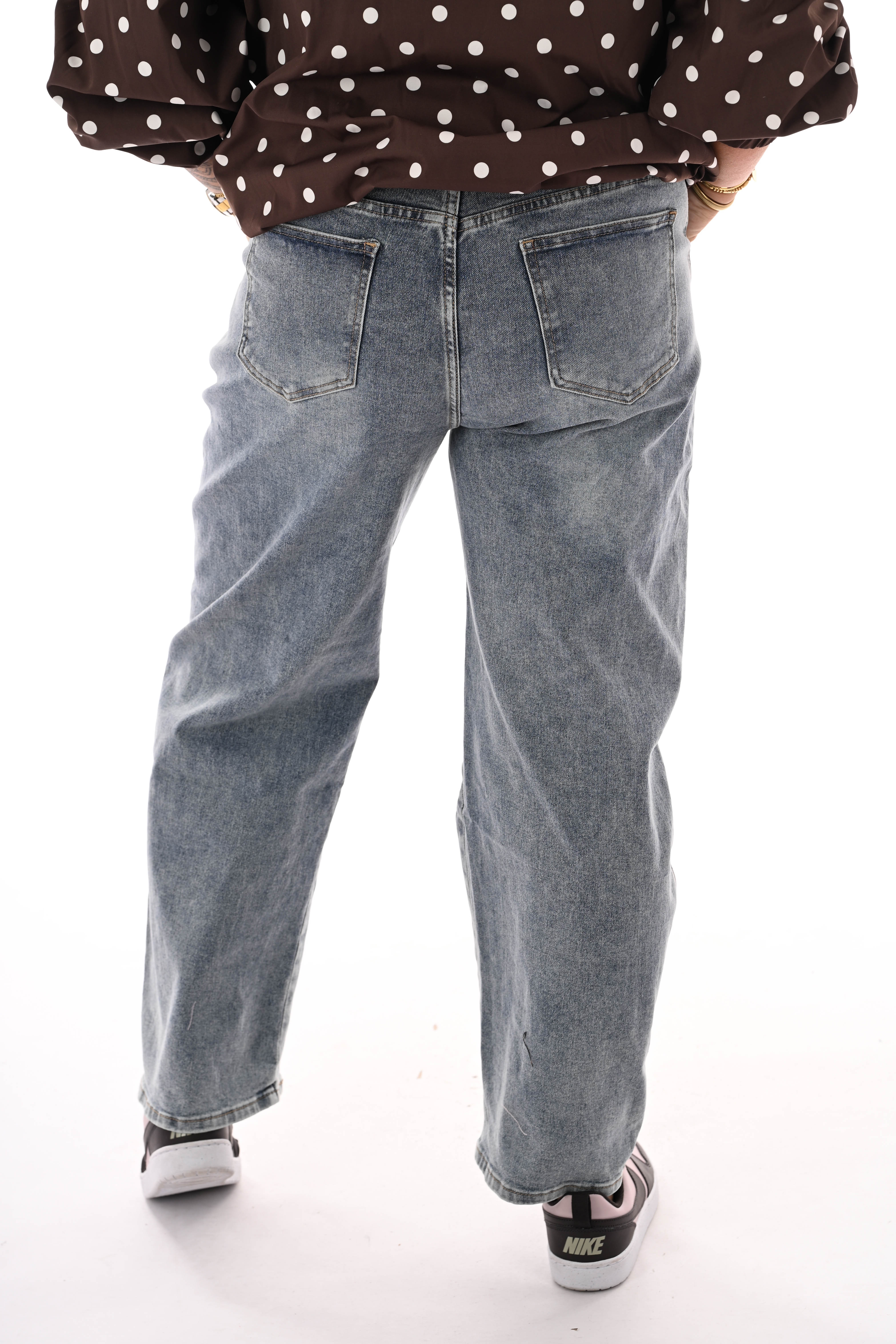 Monday straight leg met naad stonewash