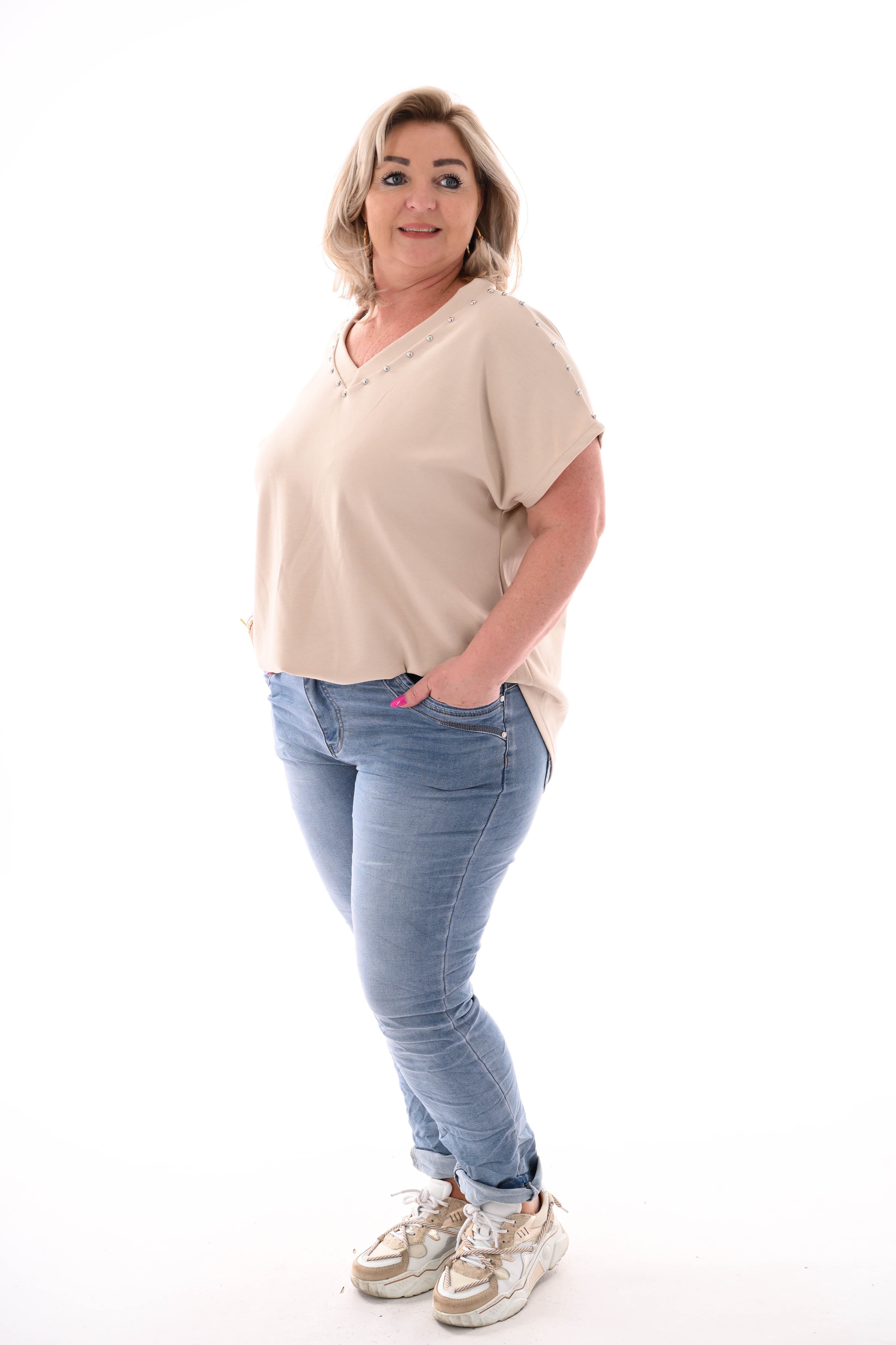 T-shirt v-hals met studs beige