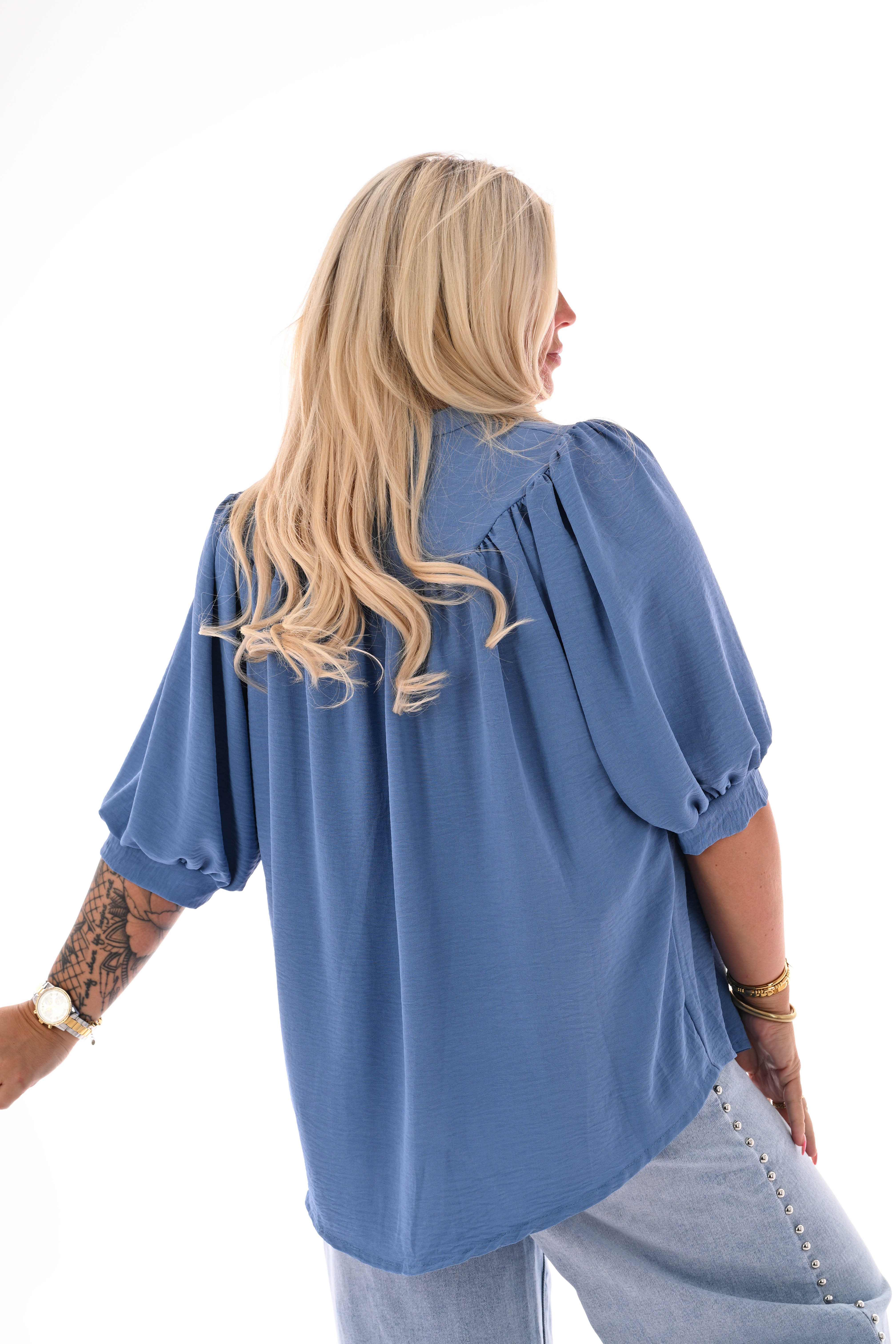 Doorknoop blouse korte pofmouwen uni jeansblauw