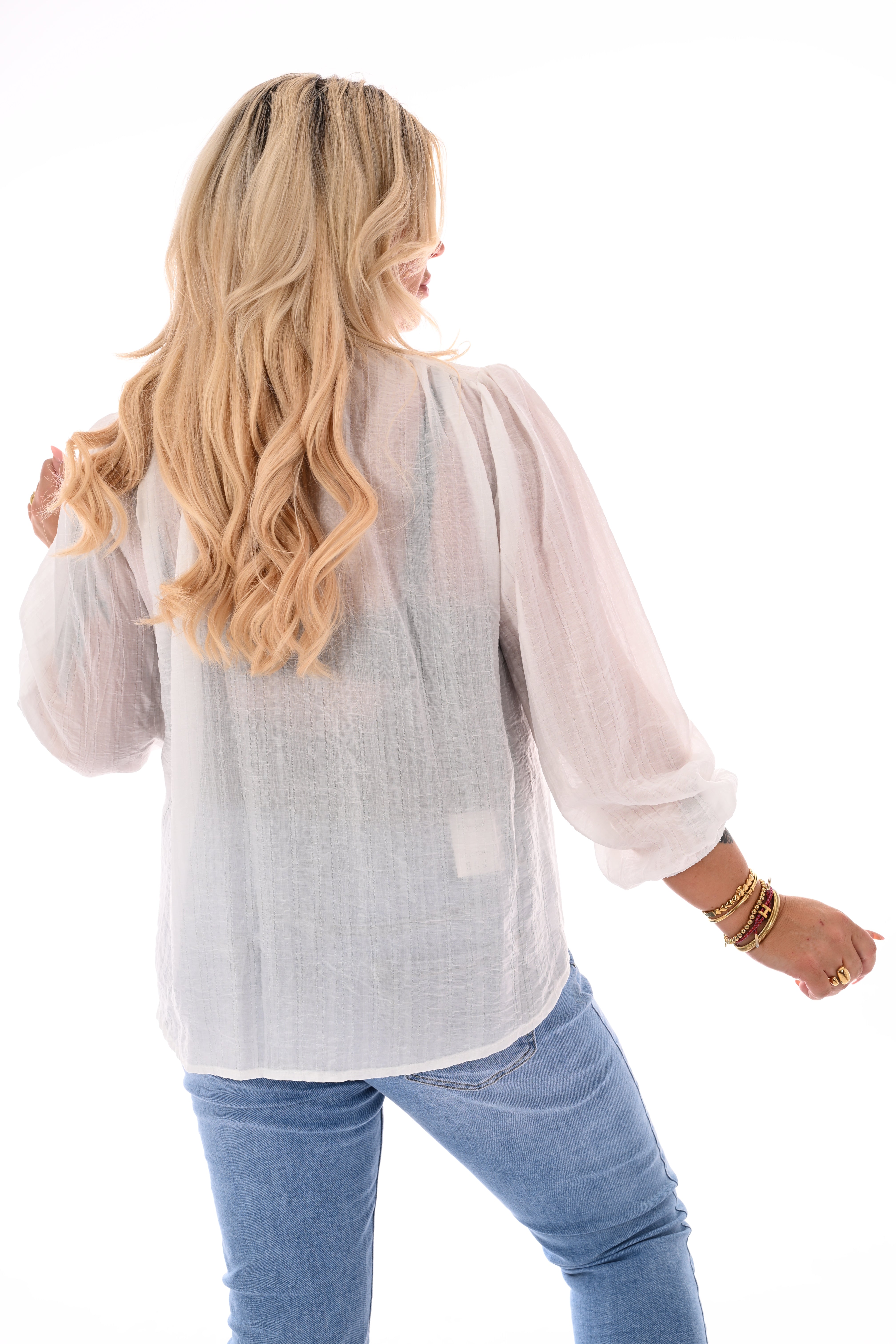Blouse pofmouwen met strik roomwit
