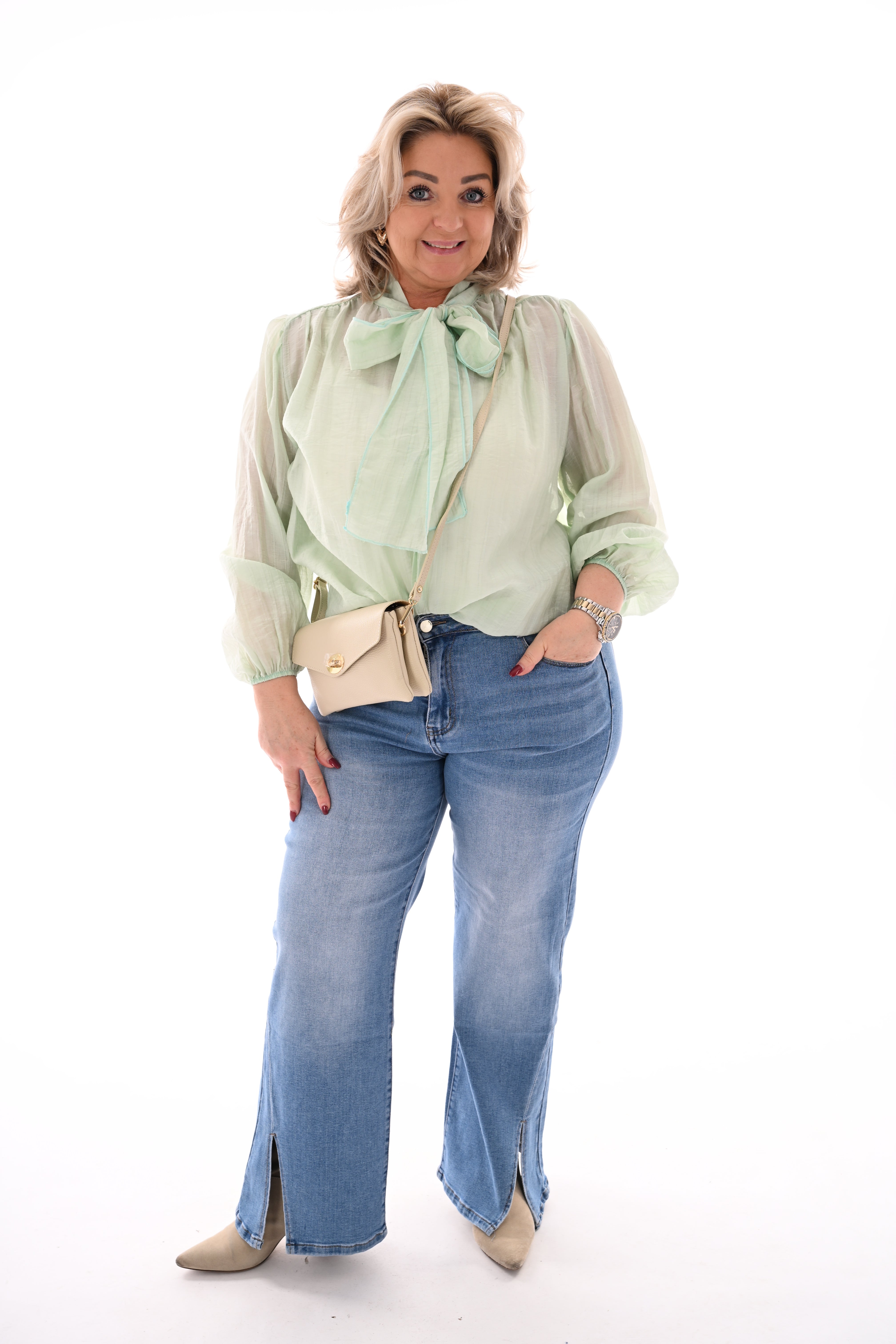 Blouse pofmouwen met strik lichtgroen