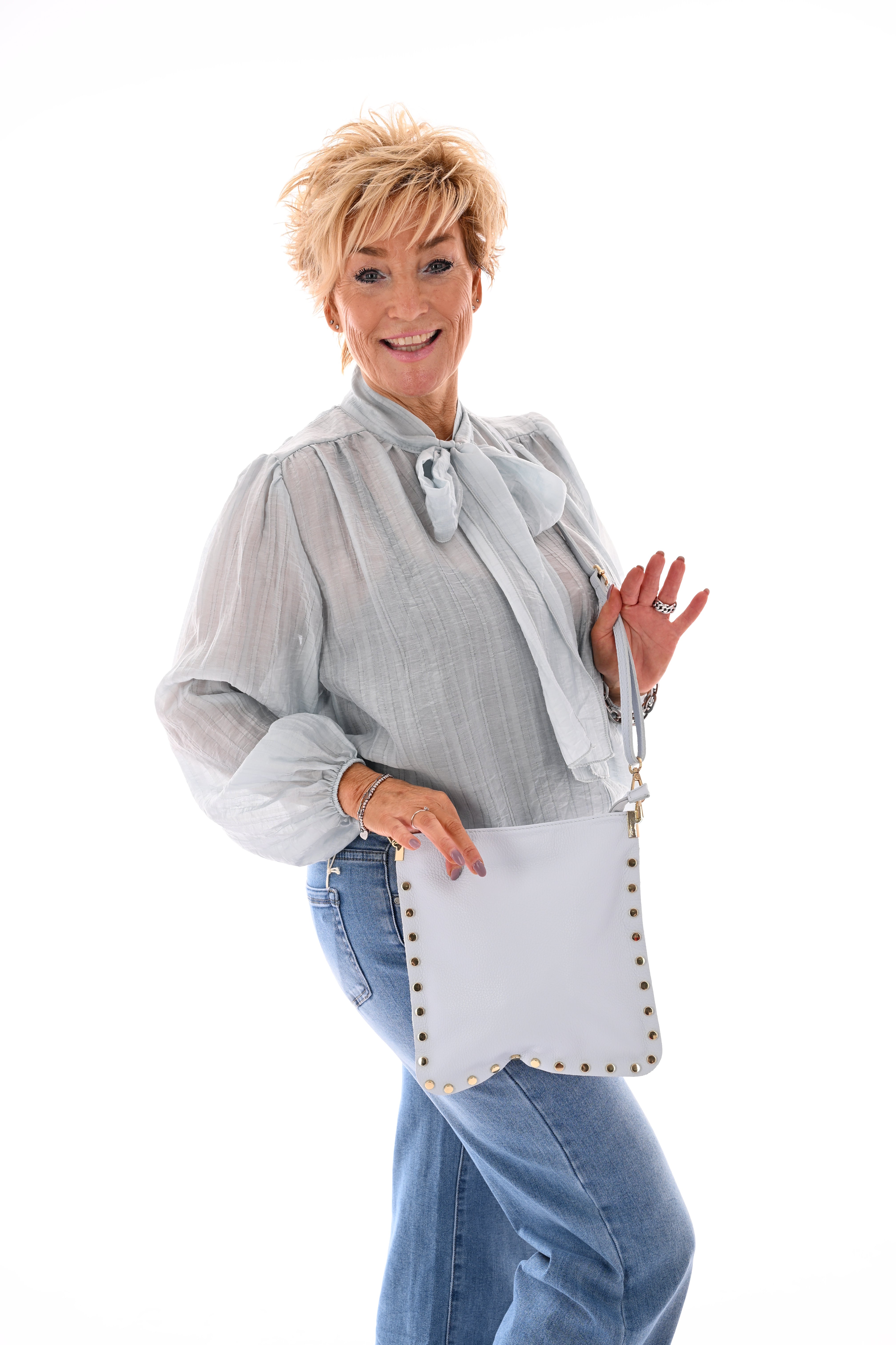 Blouse pofmouwen met strik lichtblauw