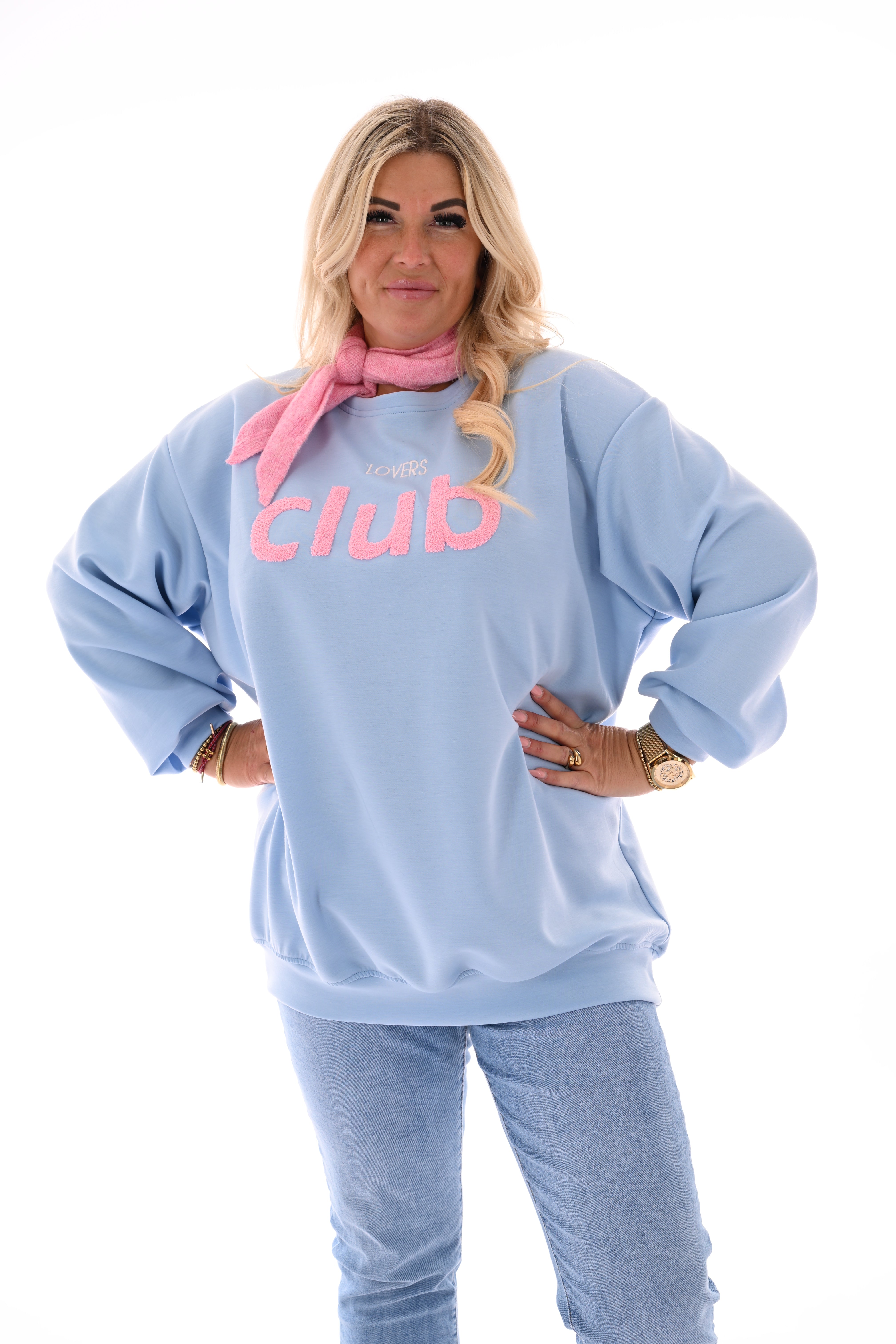 Sweater lovers club lichtblauw