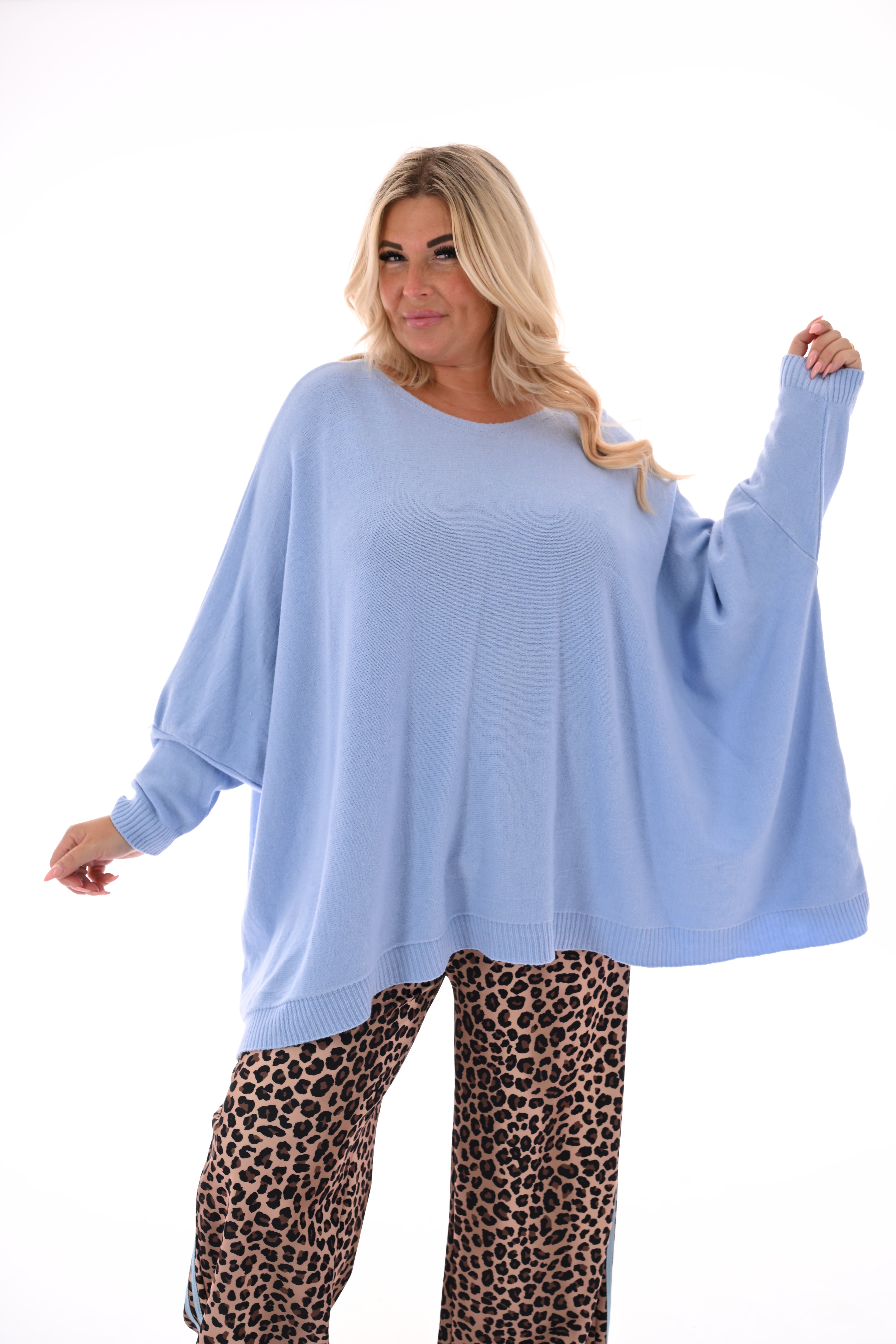 Lange trui vleermuis uni lichtblauw