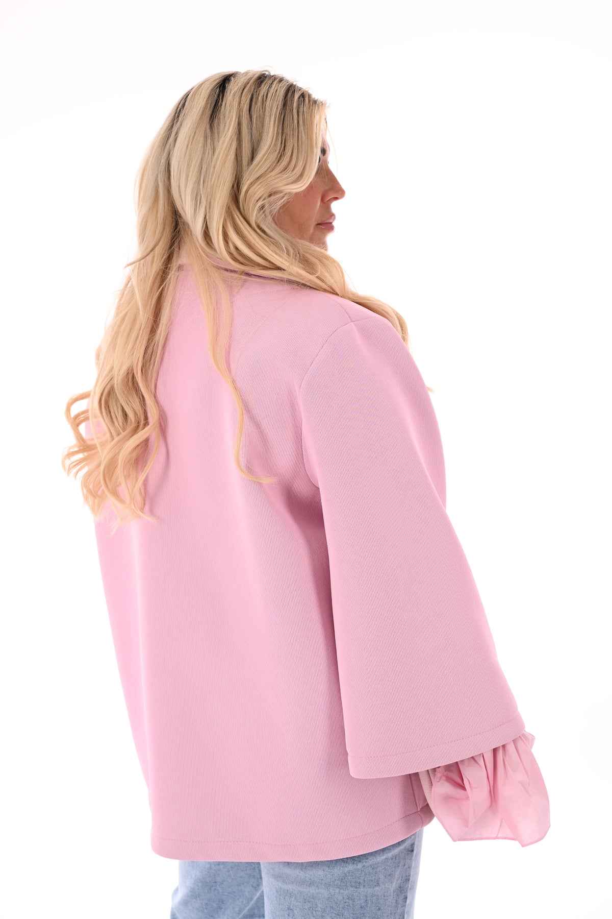 Kort jasje met kraag en knopen lichtroze