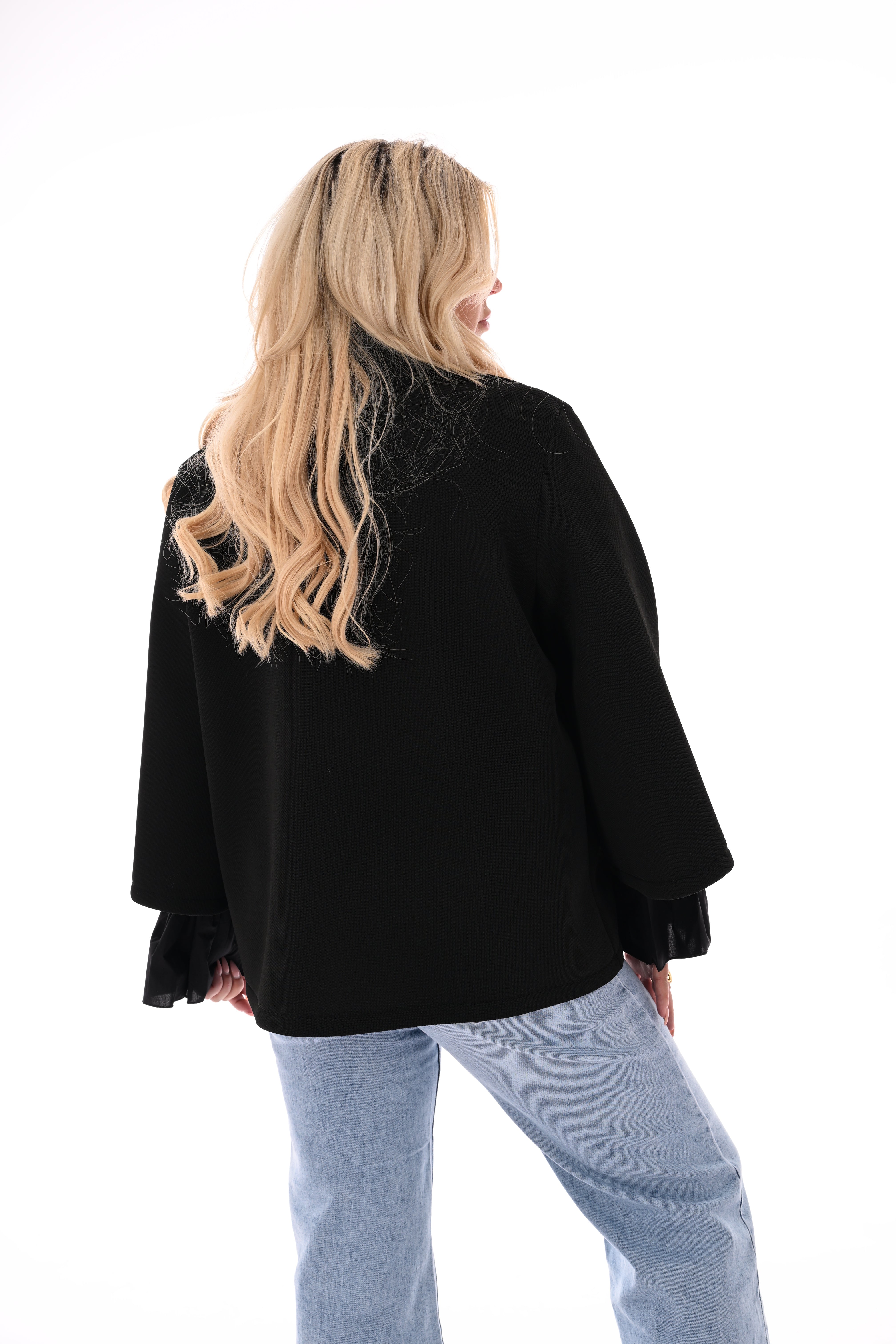 Kort jasje met kraag en knopen zwart