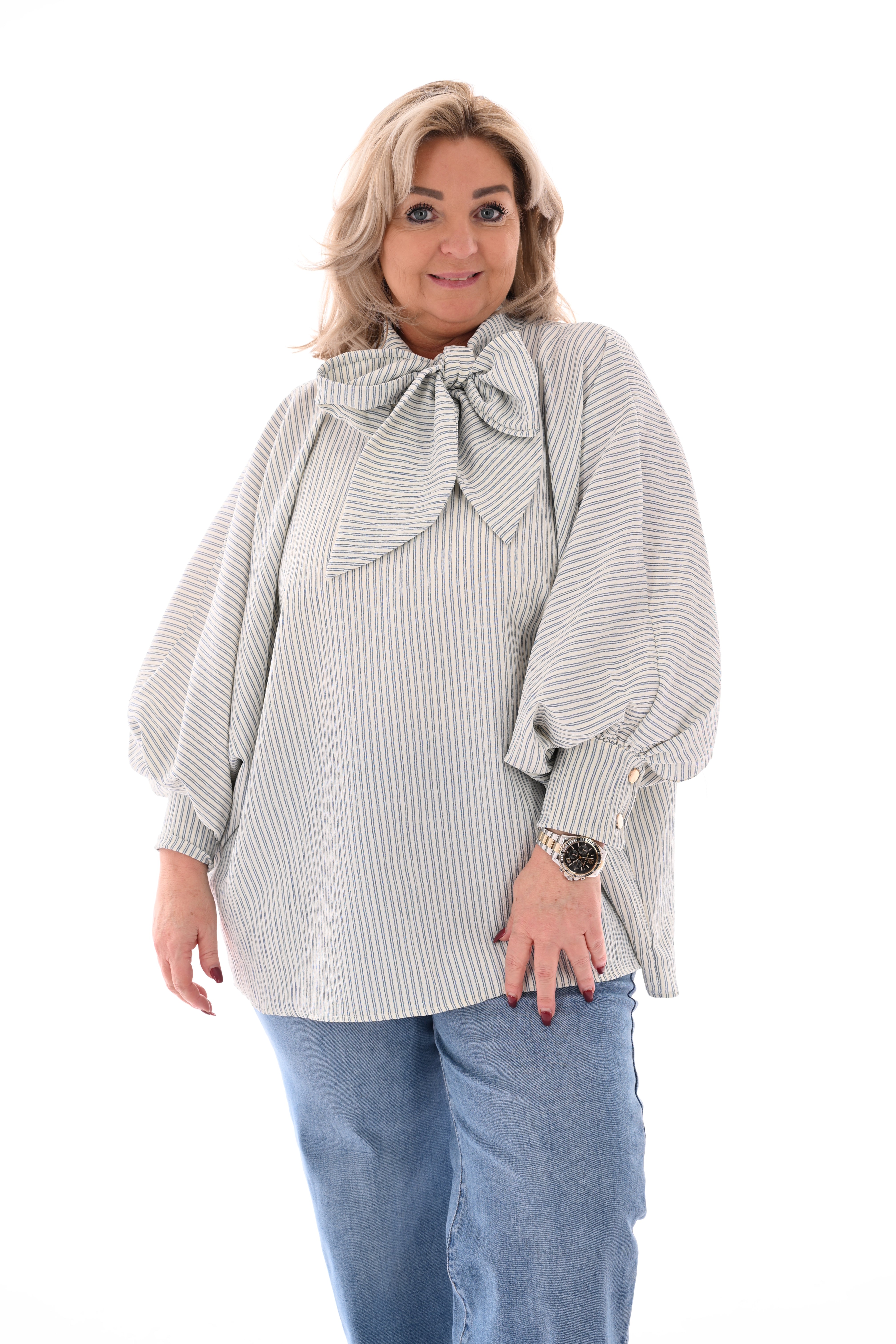 Blouse vleermuis met streepjes en strik creme/blauw