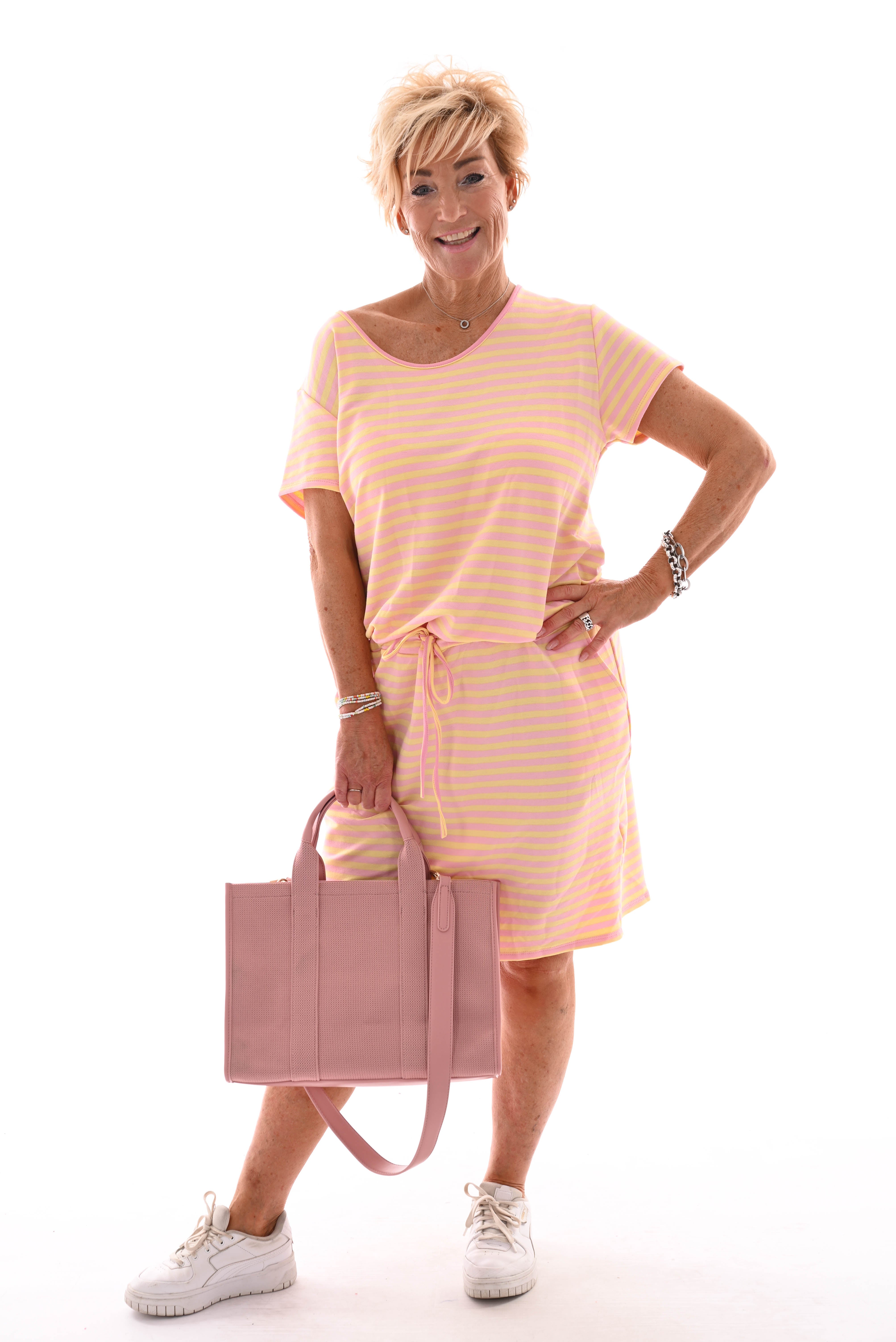 Sweaterdress gestreept met strik en zakken roze/geel