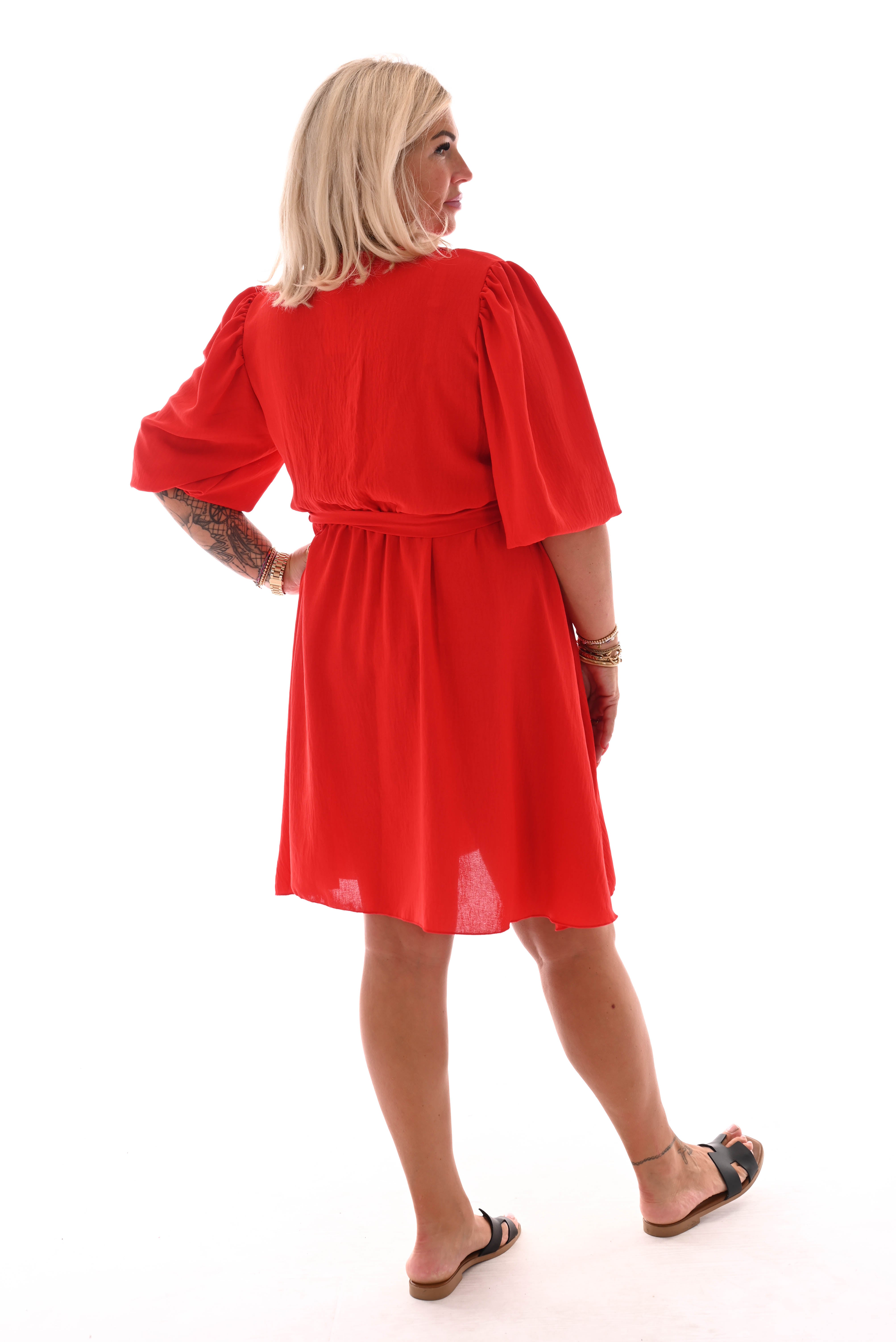 Korte jurk v-hals pofmouwen uni rood