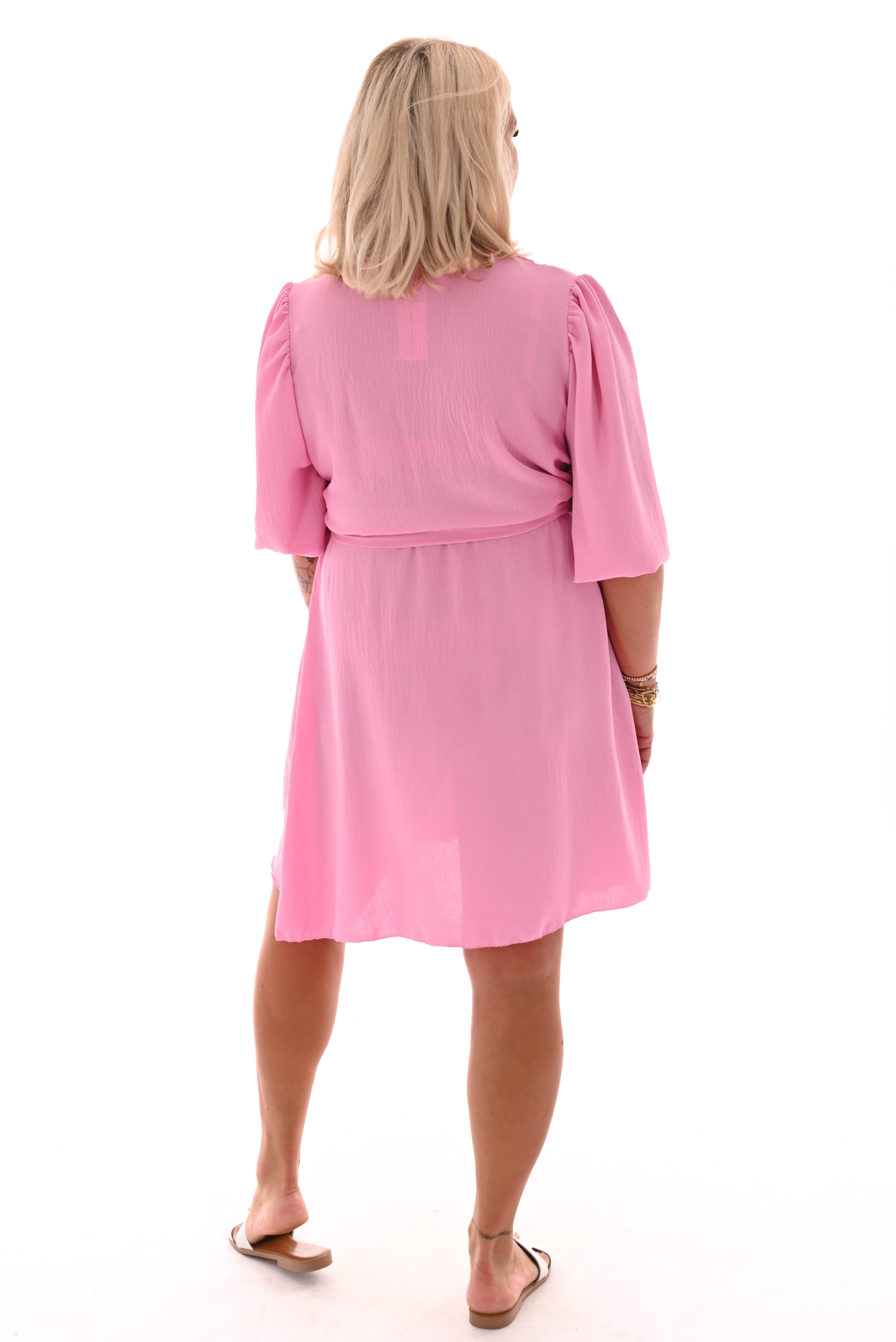 Korte jurk v-hals pofmouwen uni roze