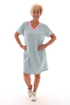 Korte sweaterdress gestreept v-hals lichtroze/turquoise