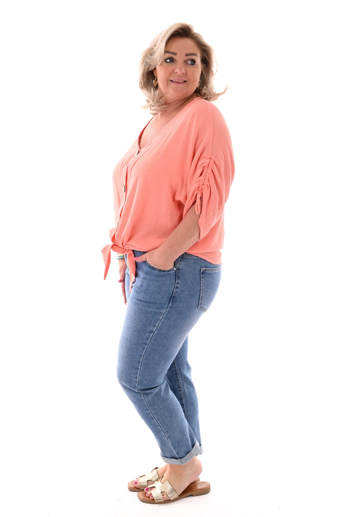Top strik en knoopjes peach