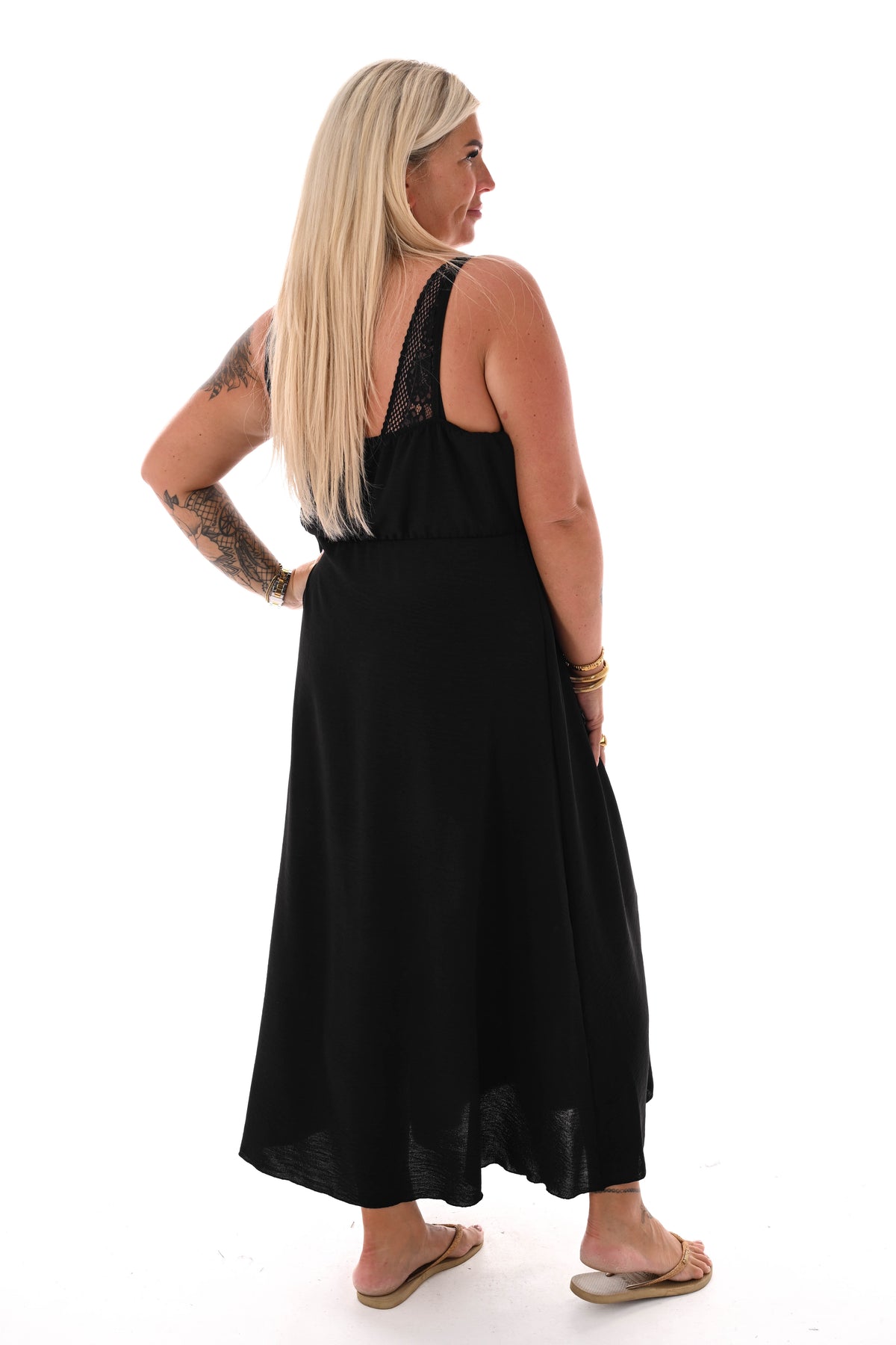Maxi jurk met strik smalle bandjes uni zwart