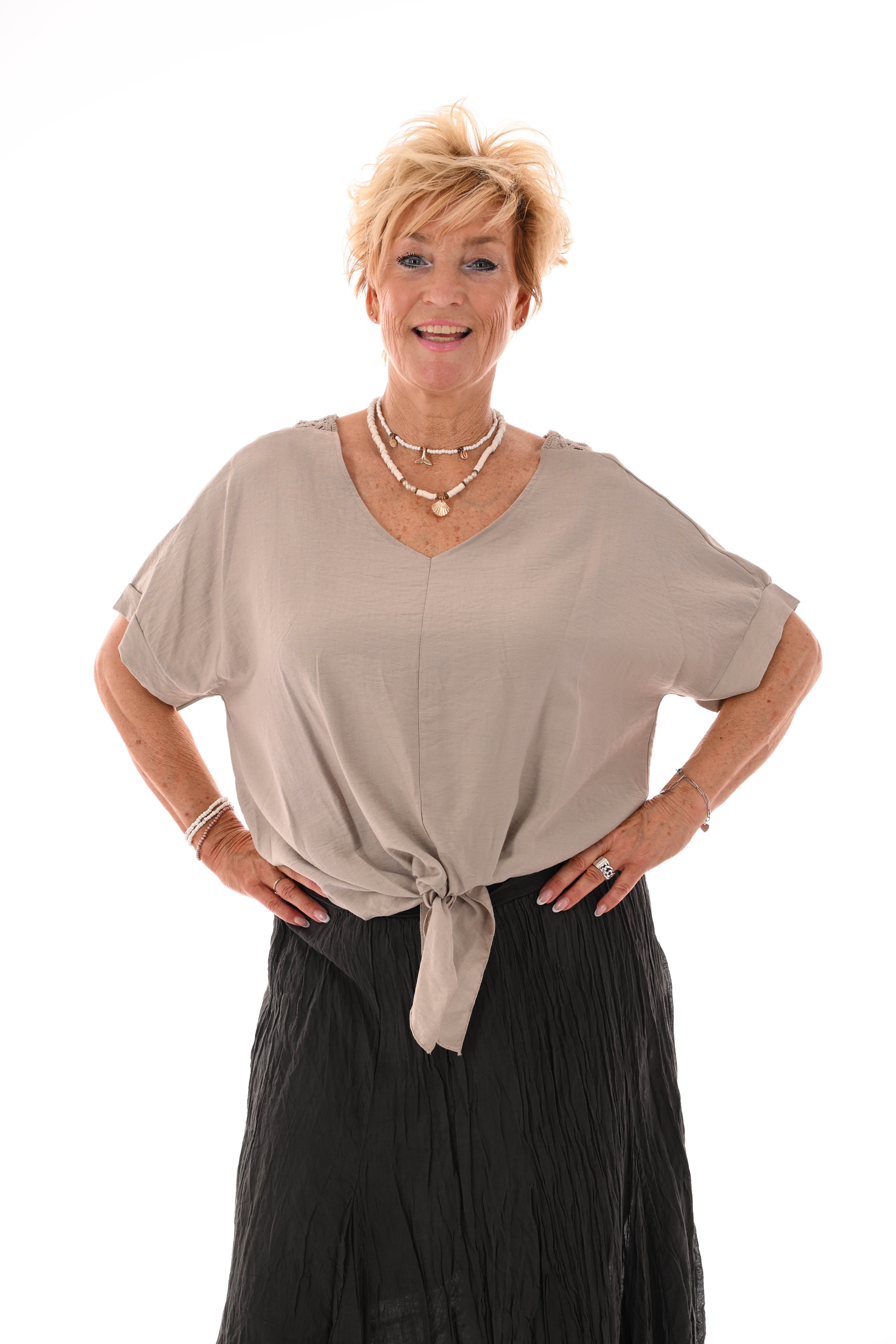 Top gehaakte rug met knoop taupe