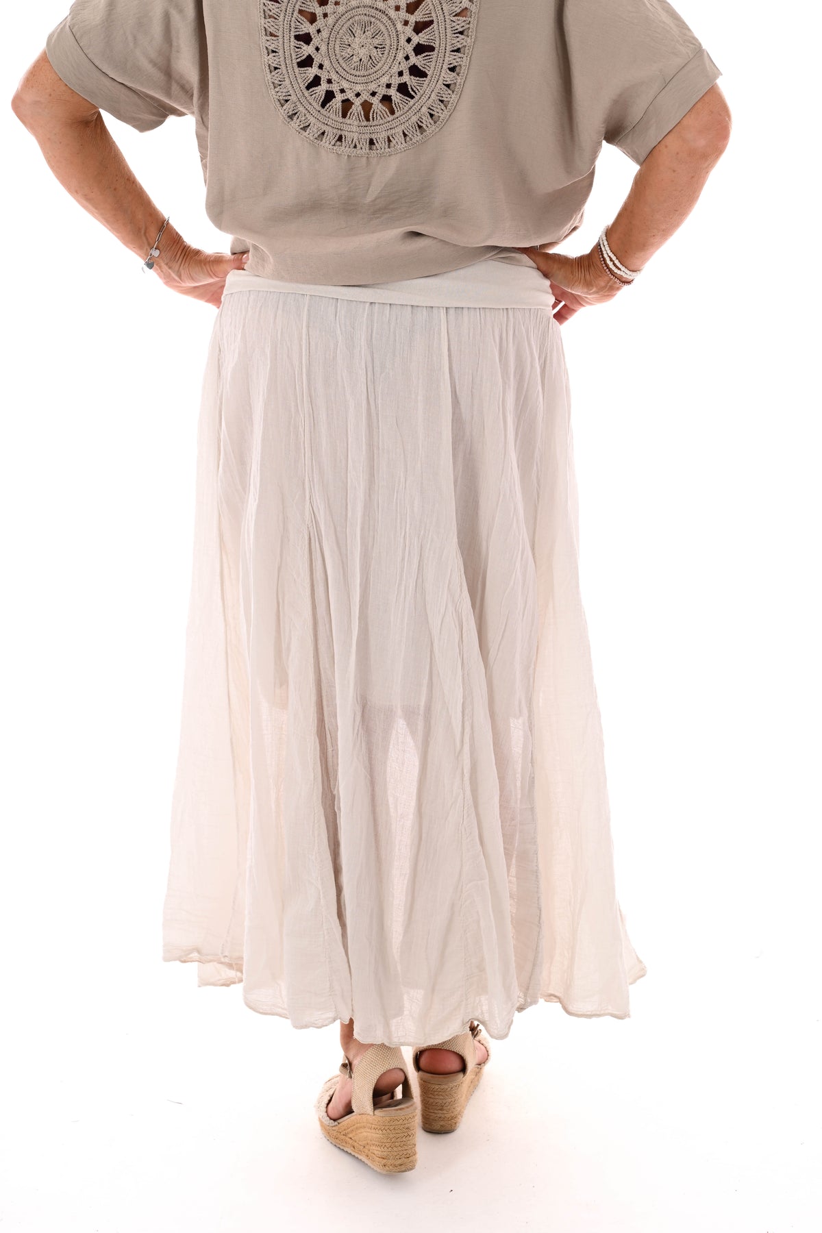 Rok met omgeslagen band beige