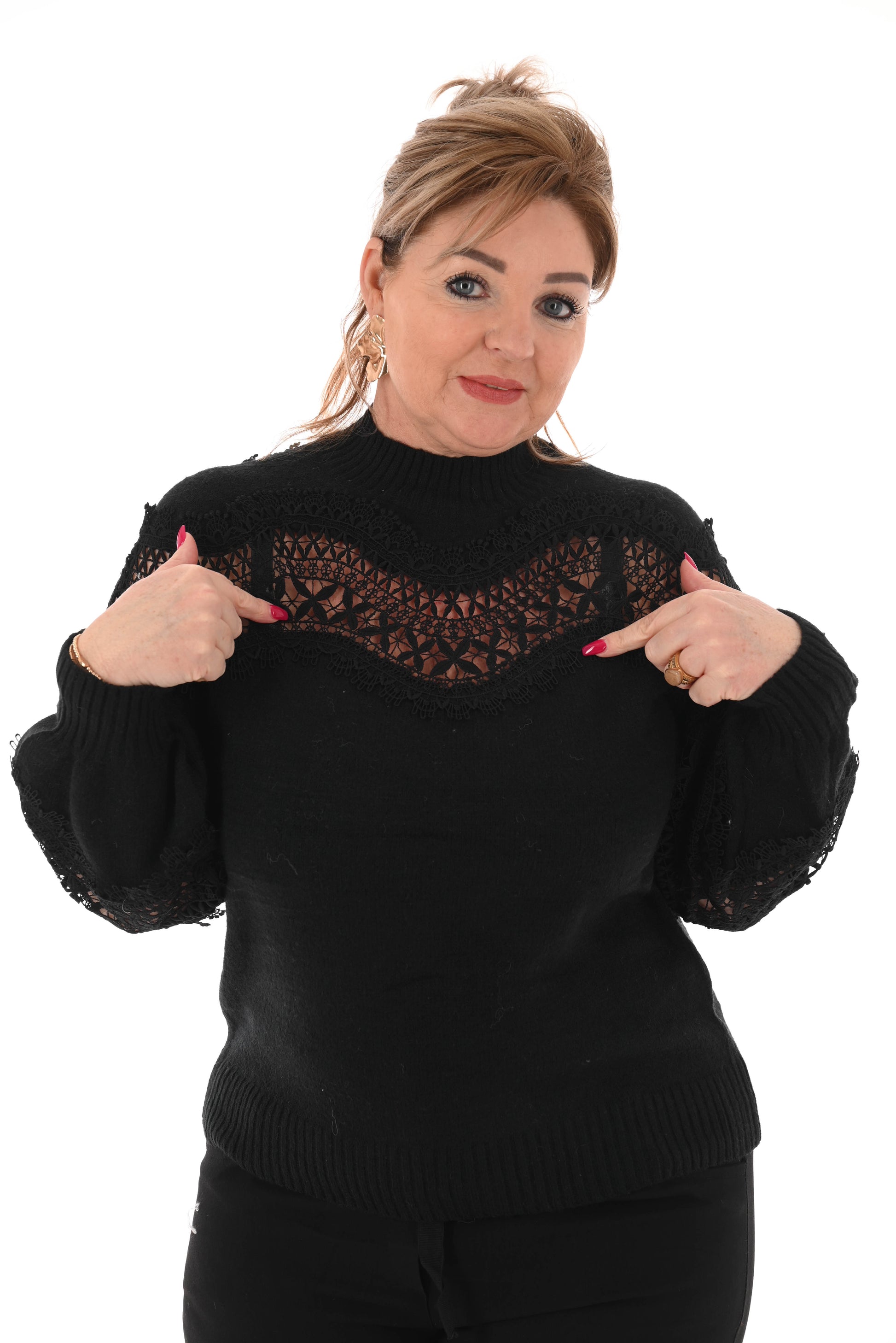 Trui broderie details zwart