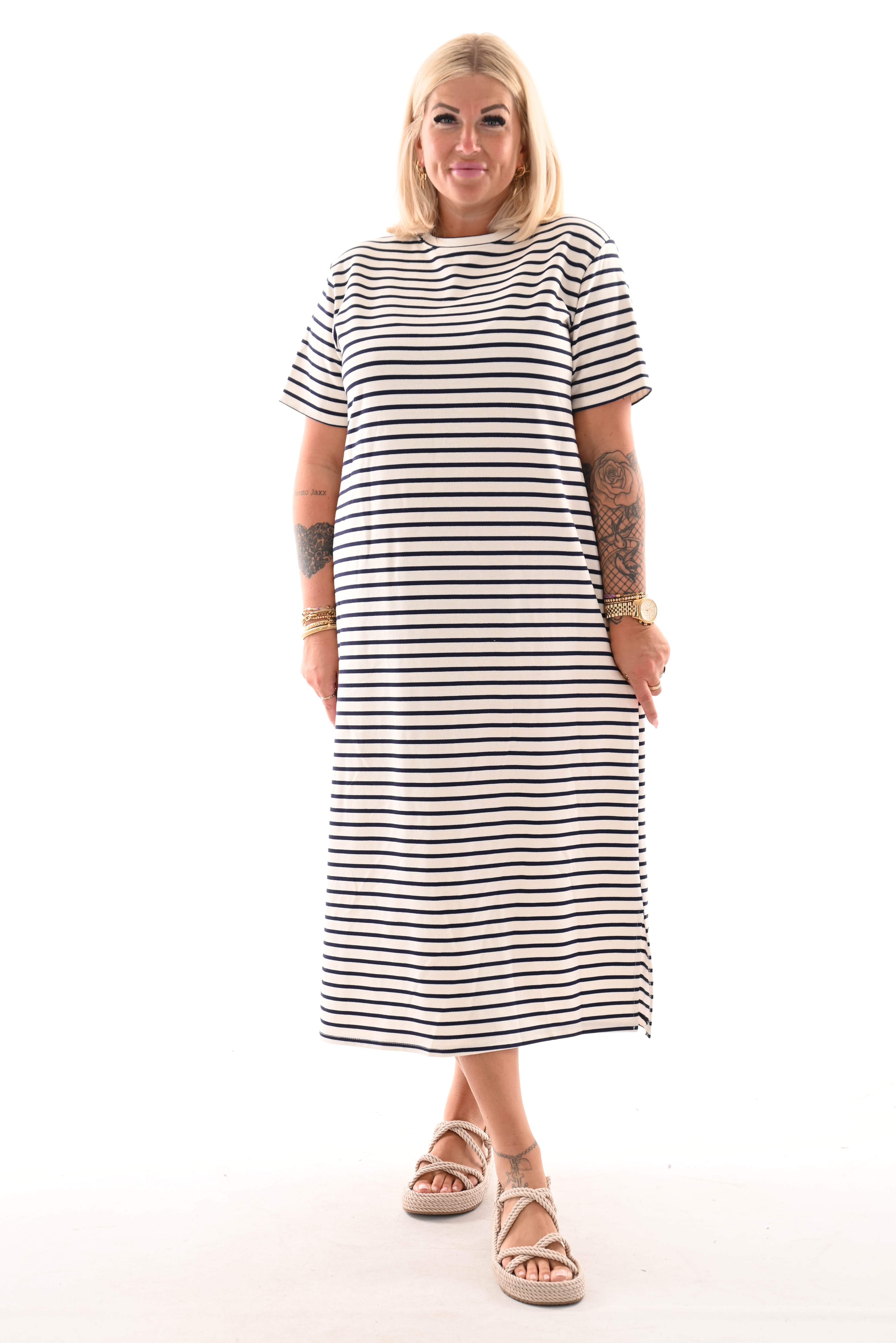 Sweaterdress korte mouwen gestreept roomwit/marineblauw