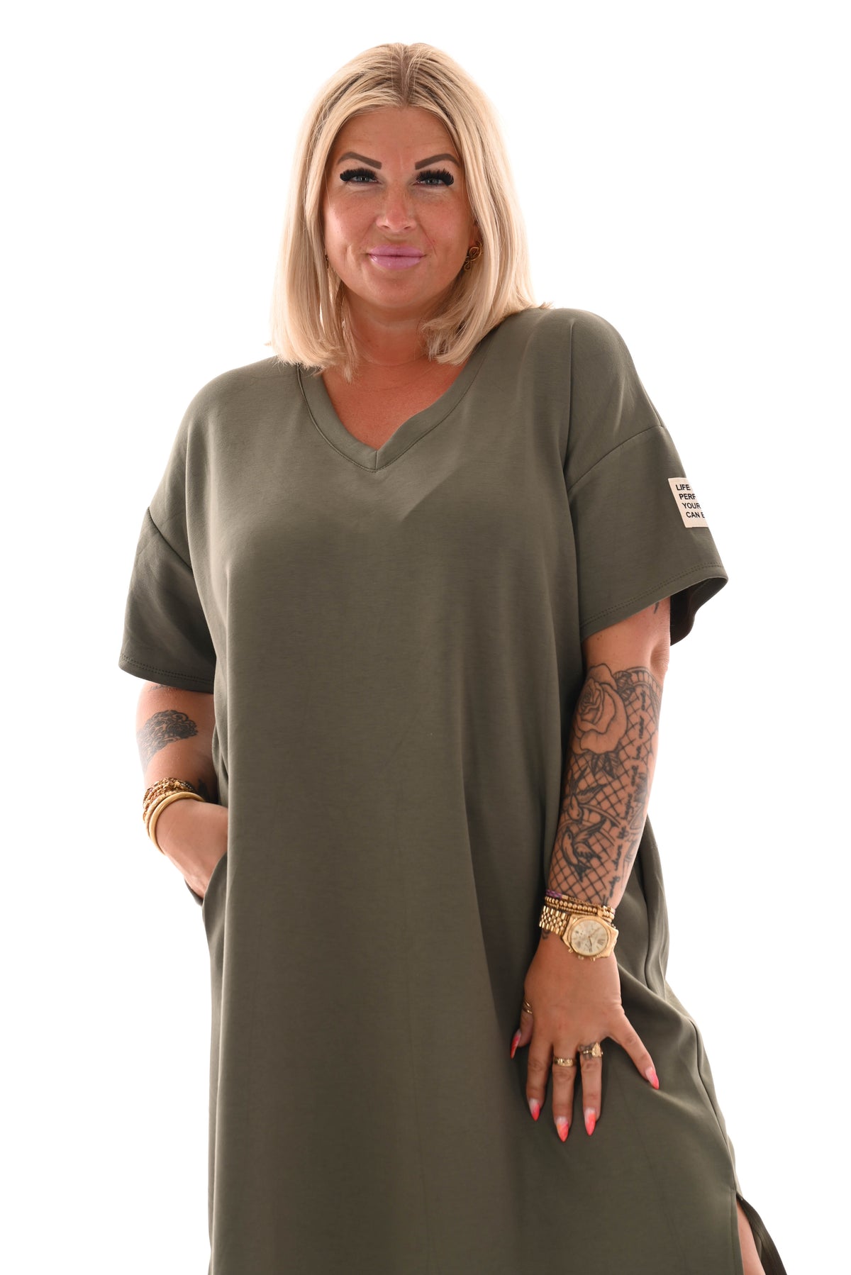 Sweaterdress v-hals korte mouwen applicatie legergroen