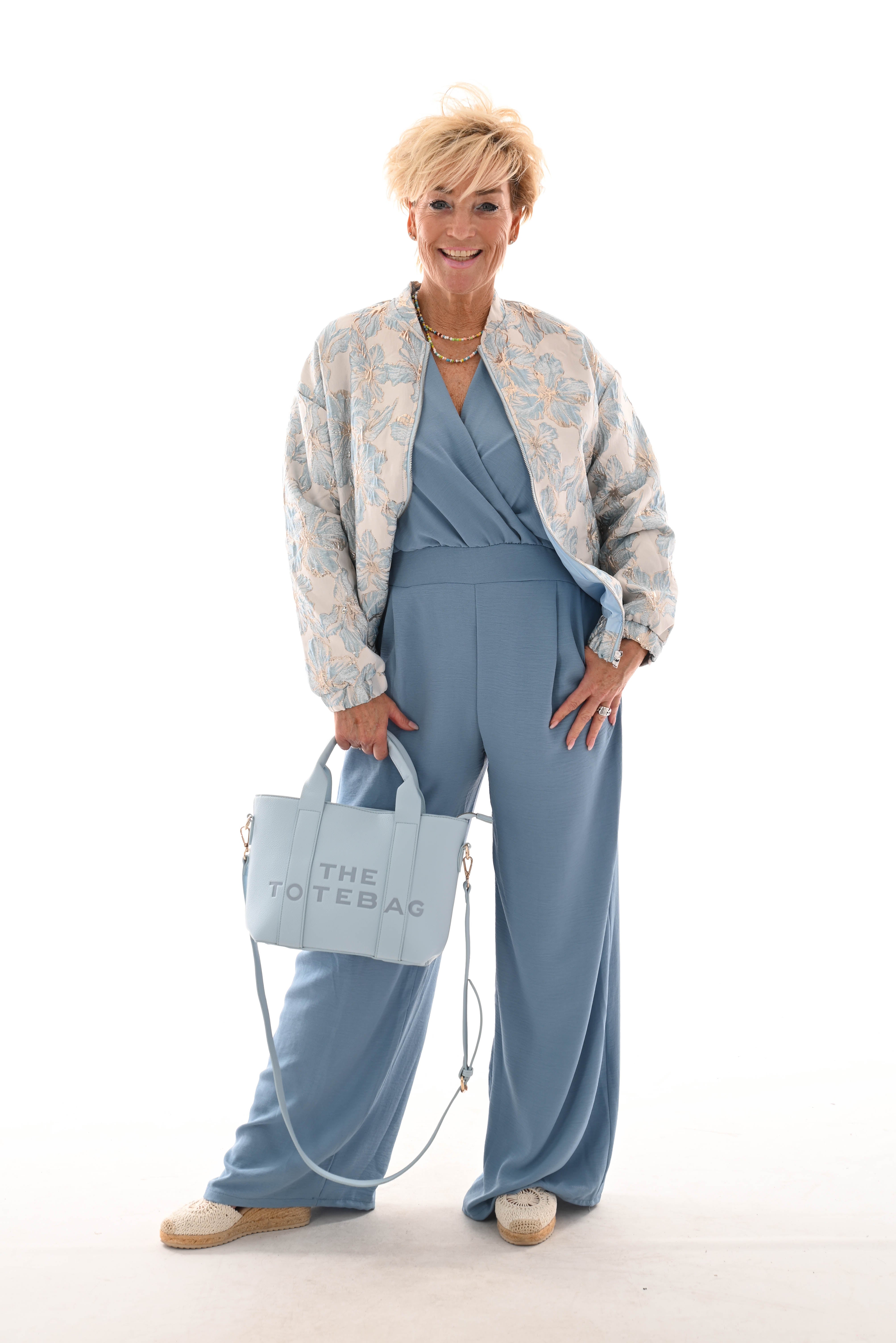 Bomber jas bloemen lichtblauw/creme