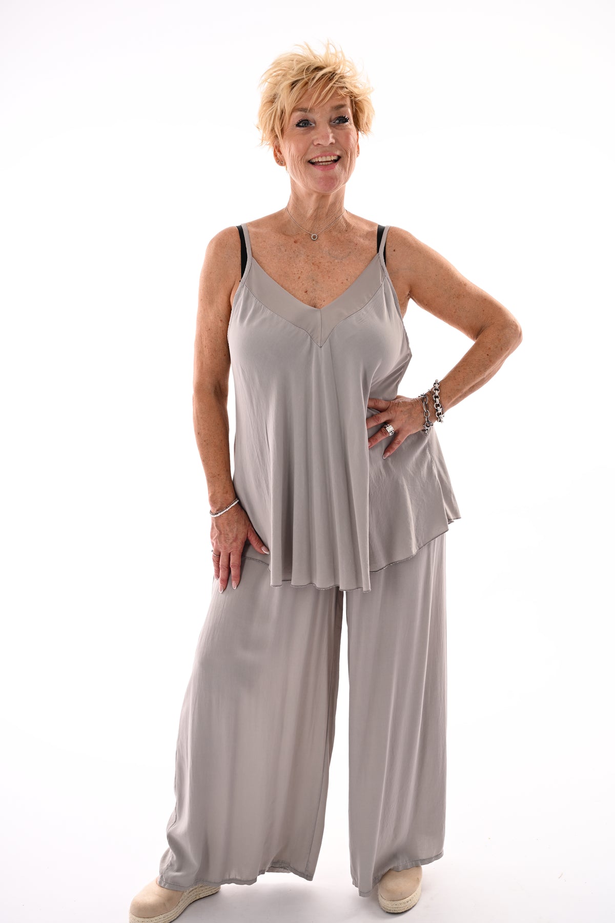 Tweedelig set top smalle bandjes taupe