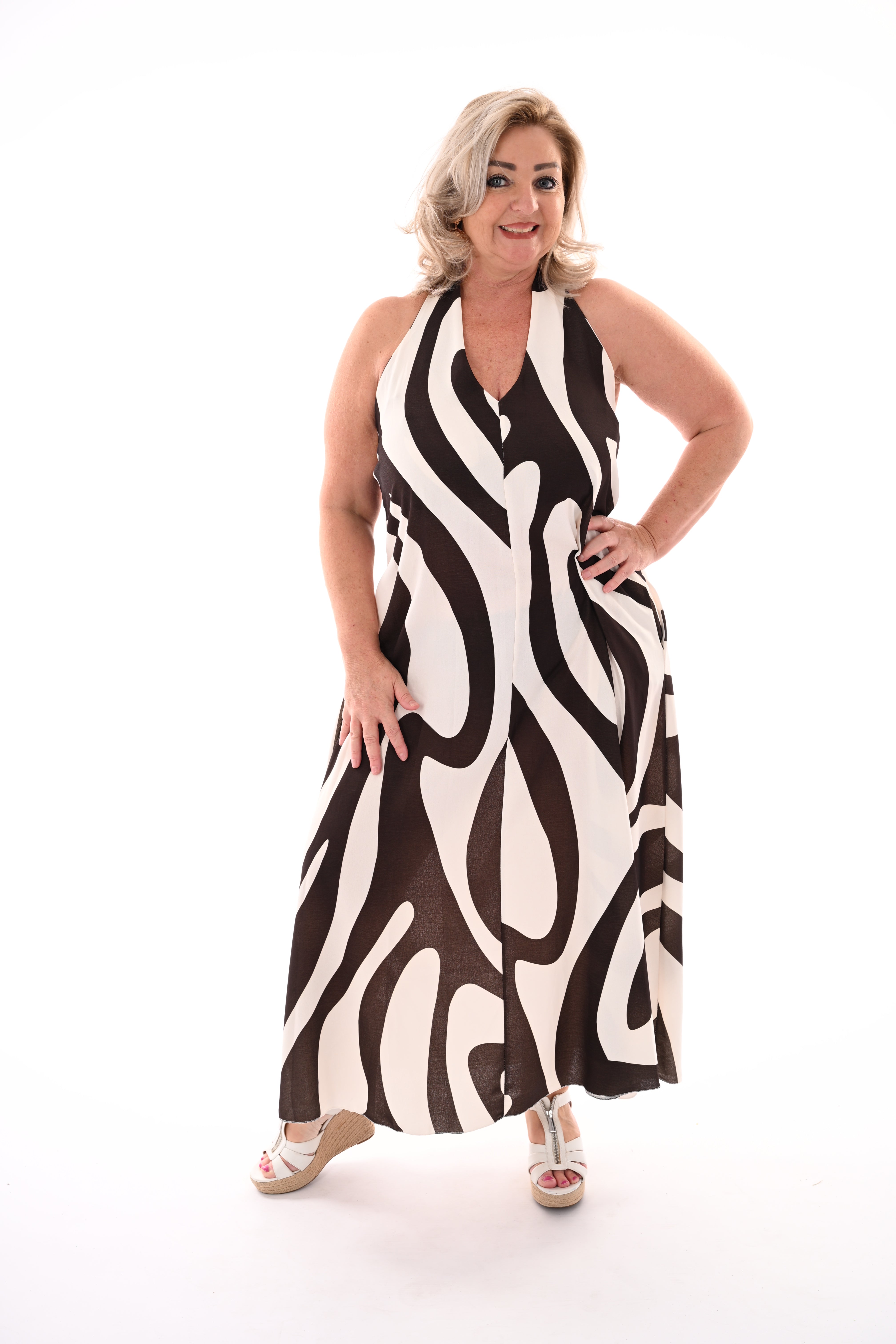 Halter jurk abstracte print donkerbruin