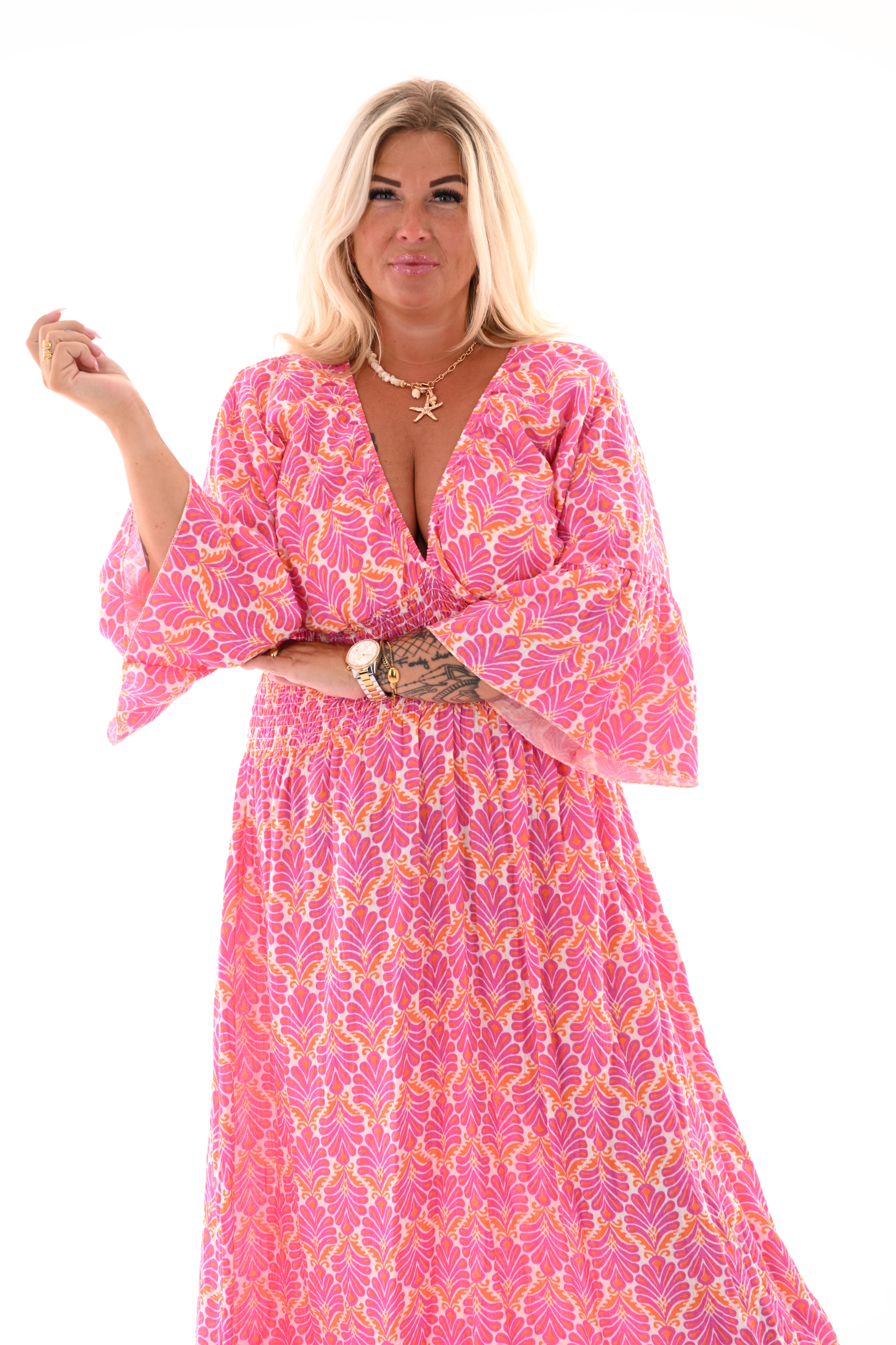 Lange wafeljurk v-hals trompetmouwen barok fuchsia
