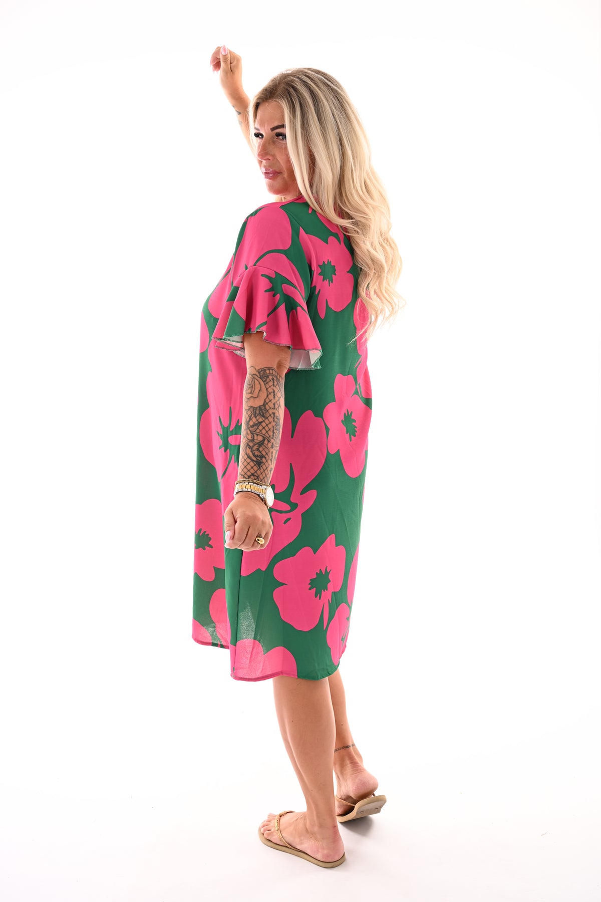 Jurk v-hals korte roezelmouwen print bloemen roze/groen