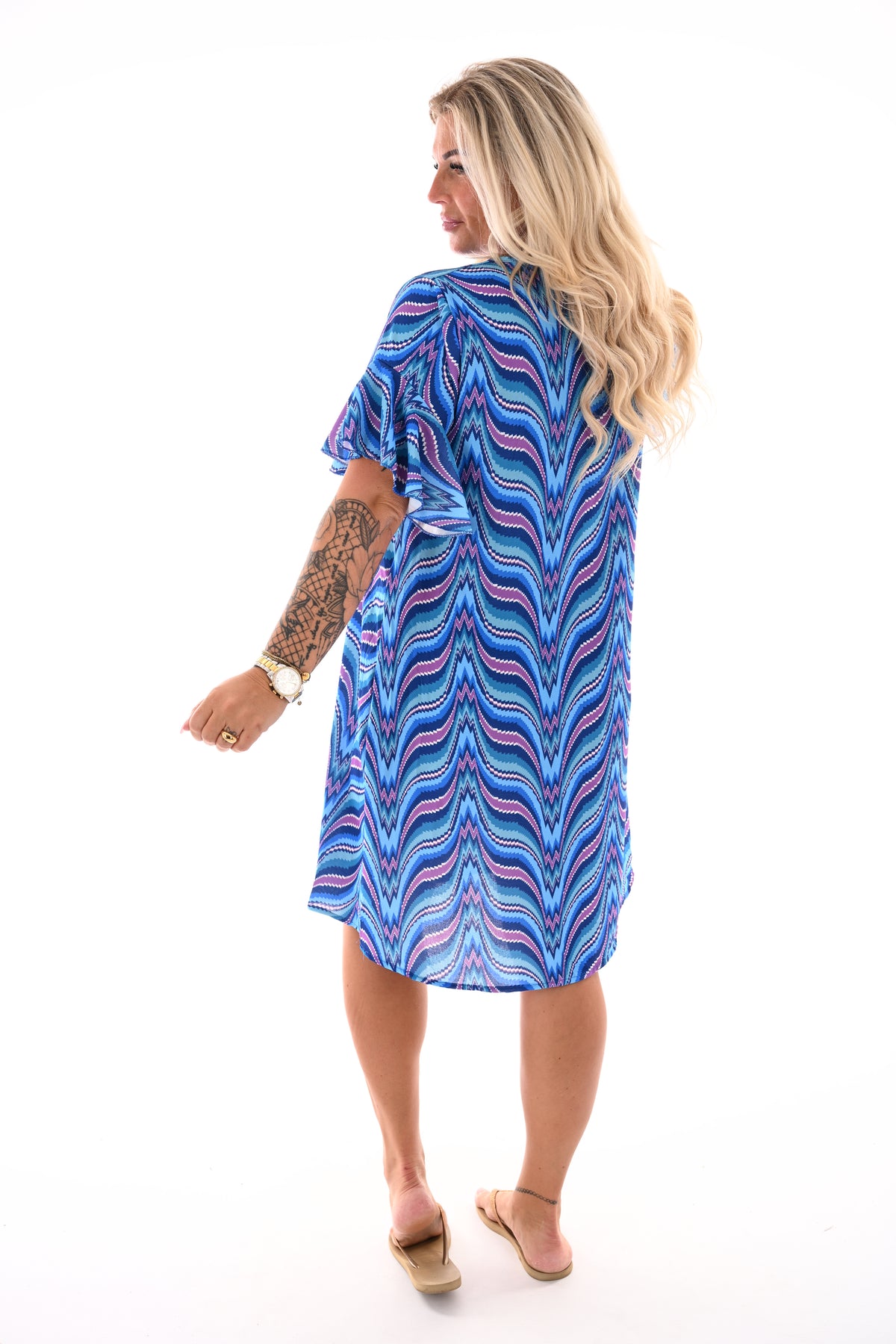 Jurk v-hals korte roezelmouwen print blauw/lila