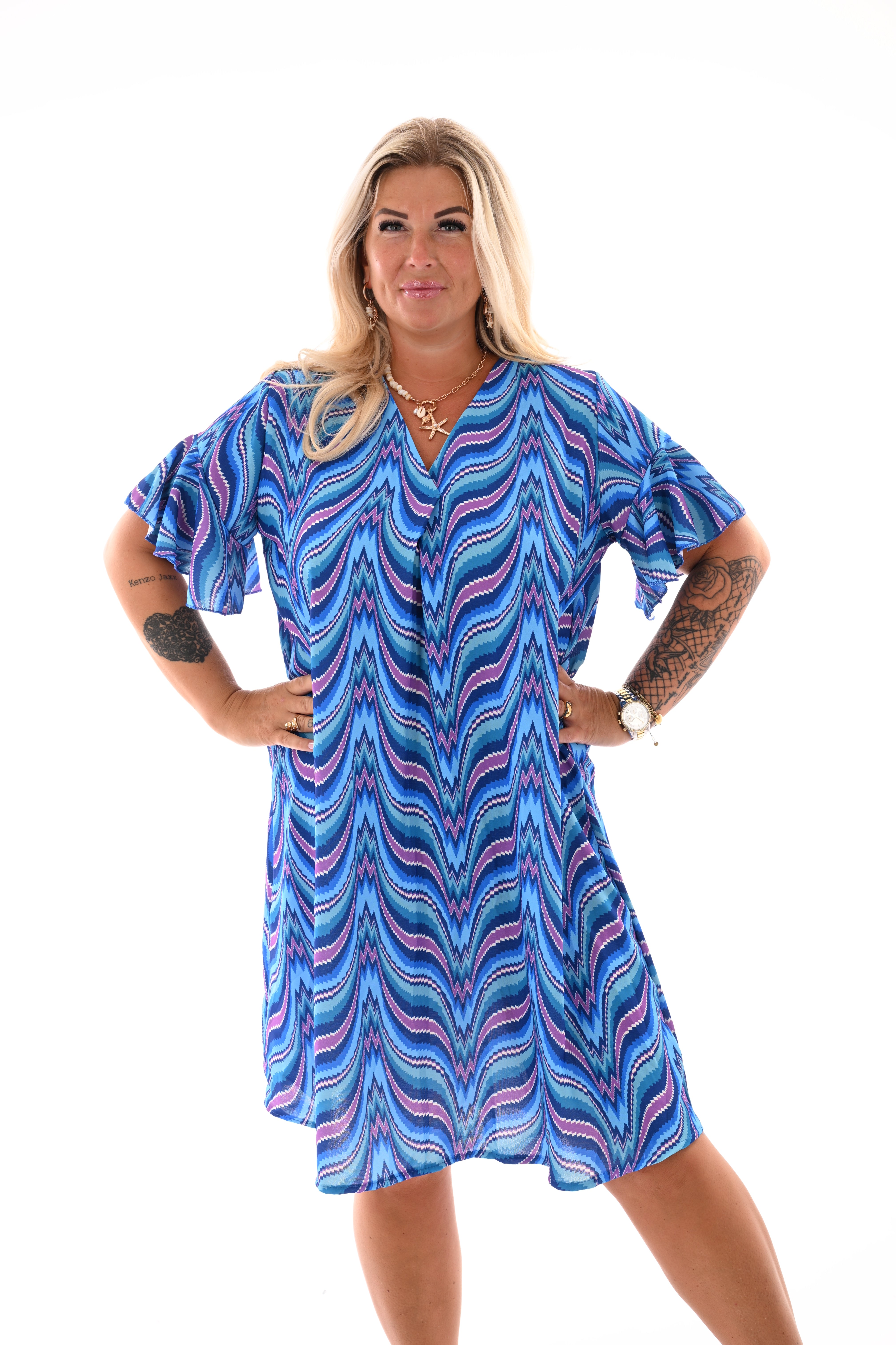 Jurk v-hals korte roezelmouwen print blauw/lila