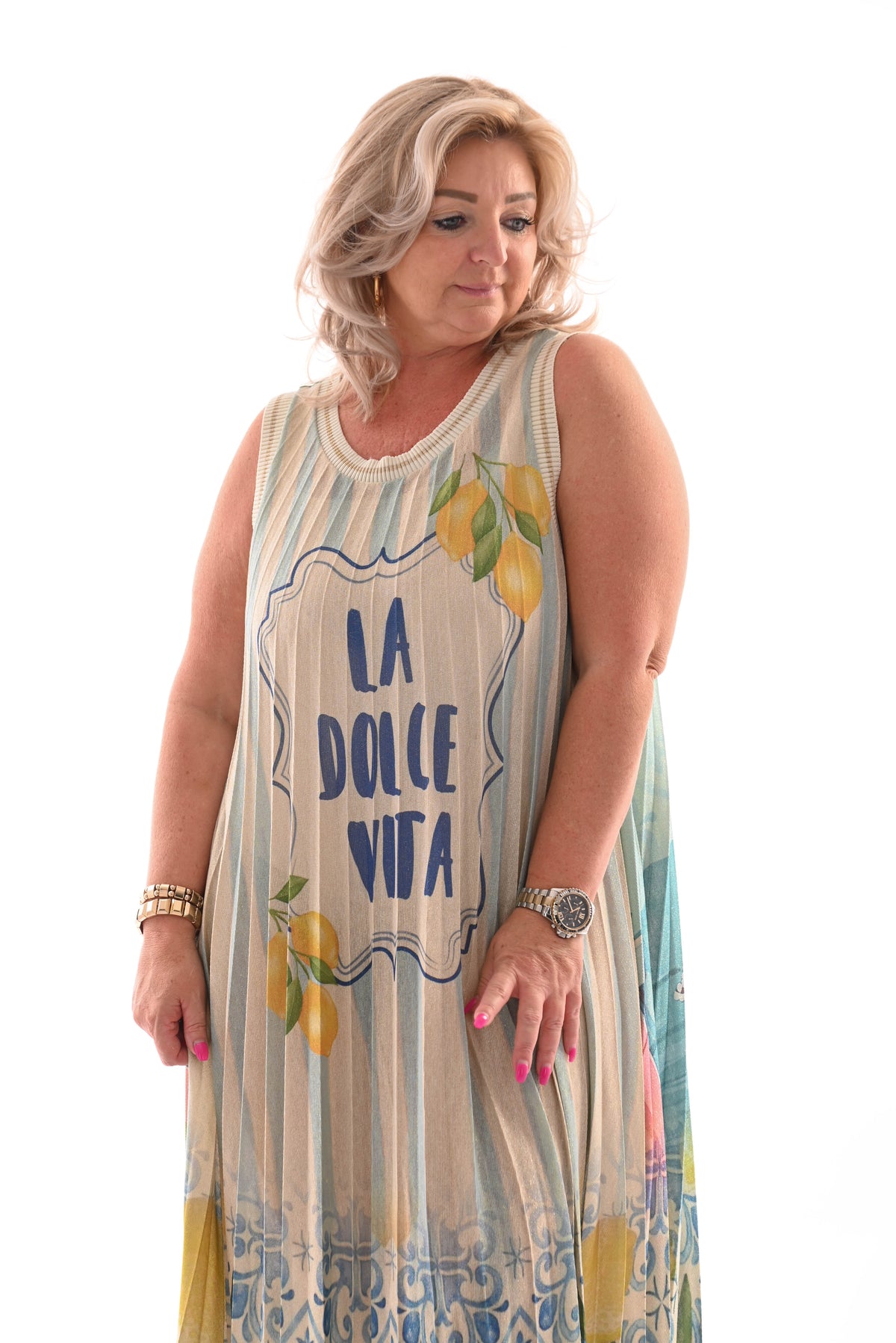 Mouwloze jurk plisse ronde hals la dolce vita lichtblauw