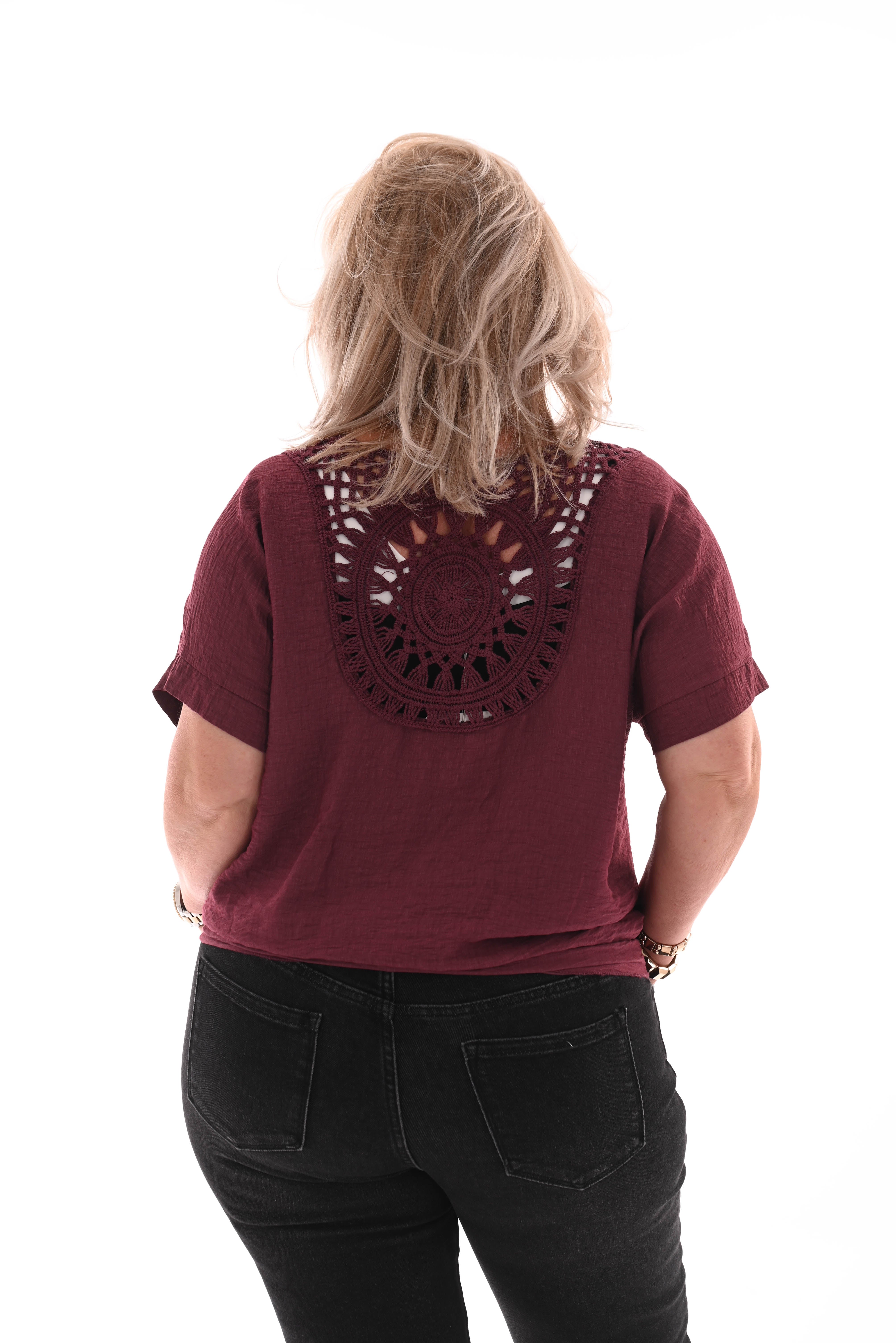 Top gehaakte rug met knoop bordeaux