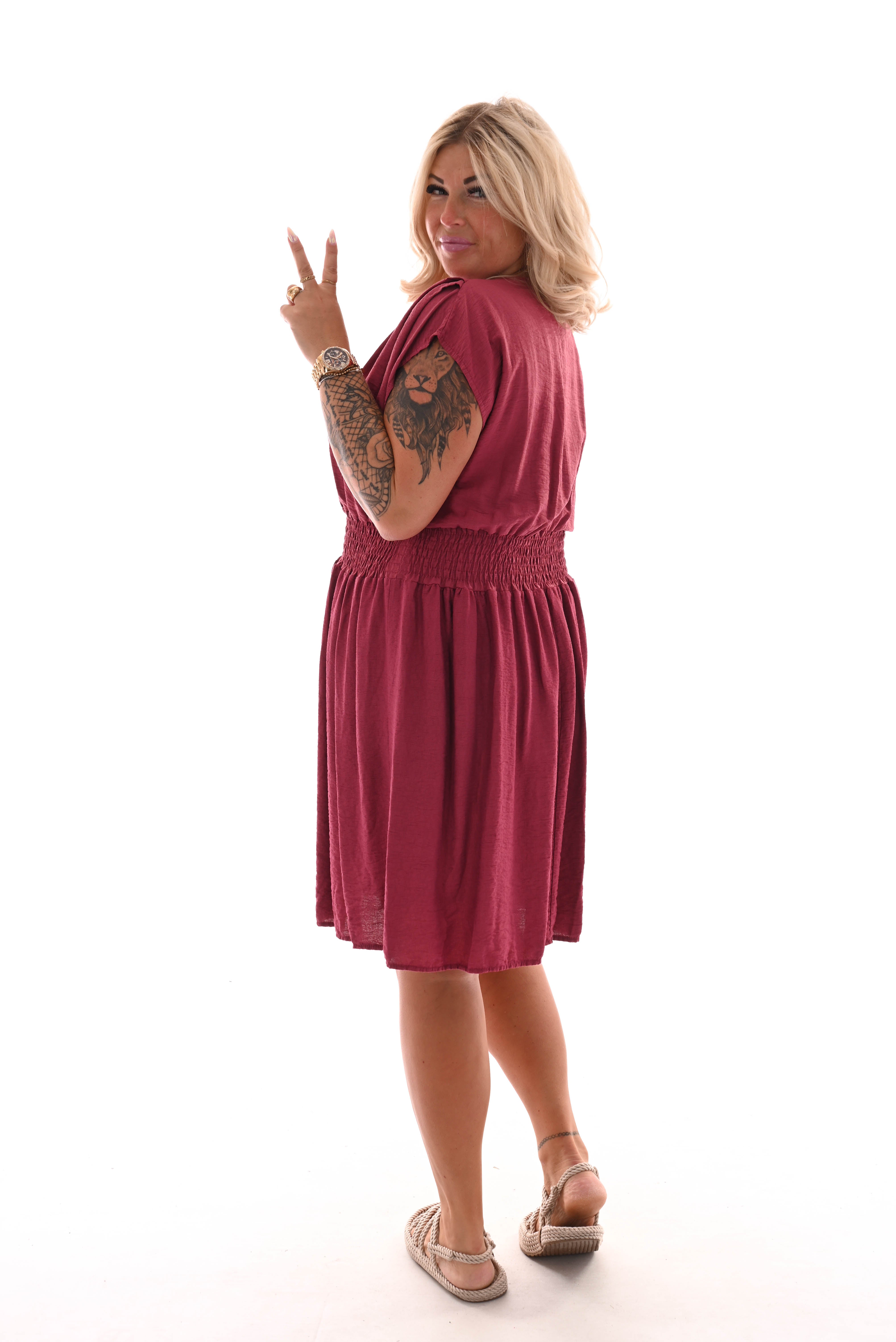 Jurk v-hals elastiek taille donkerroze