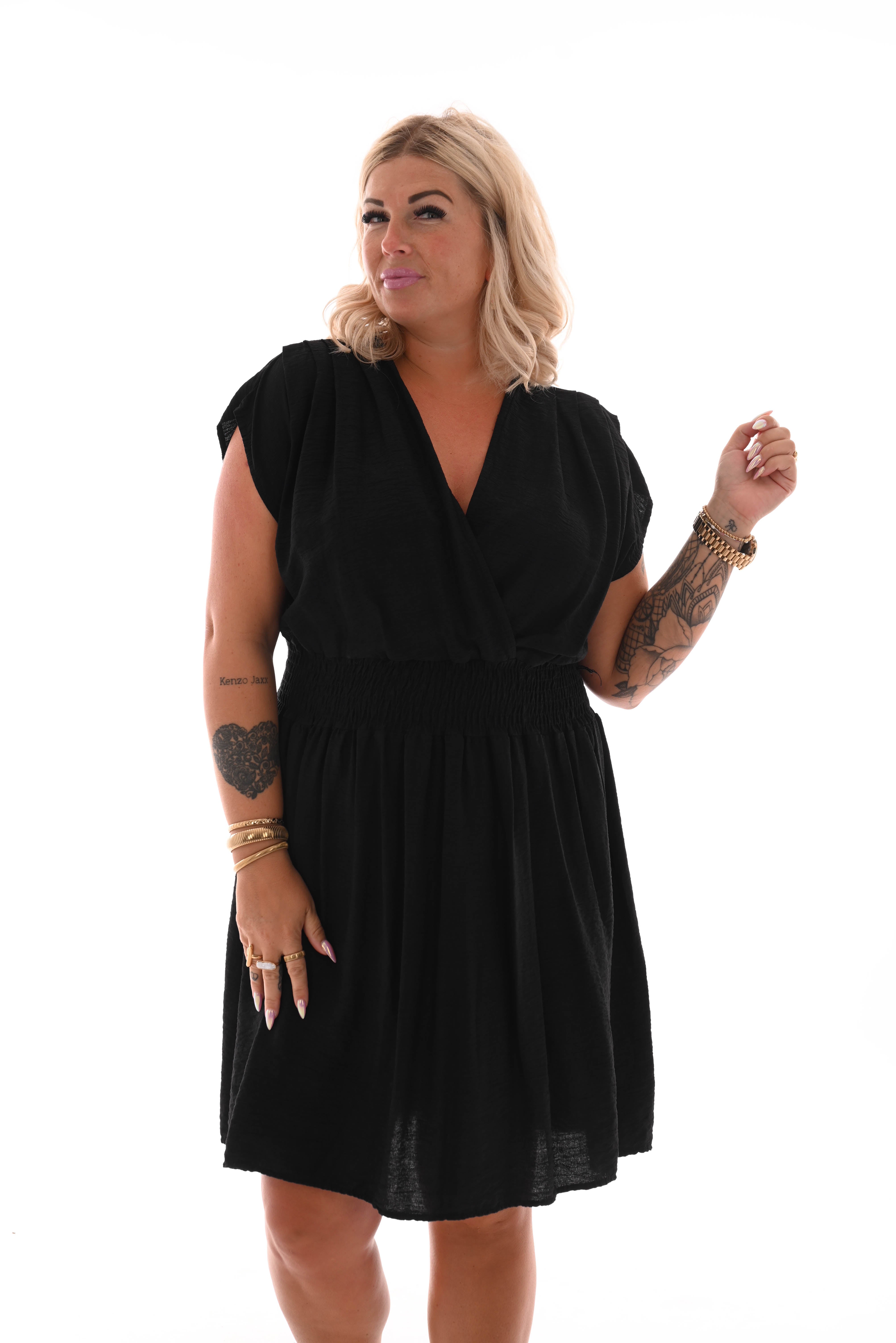 Jurk v-hals elastiek taille zwart