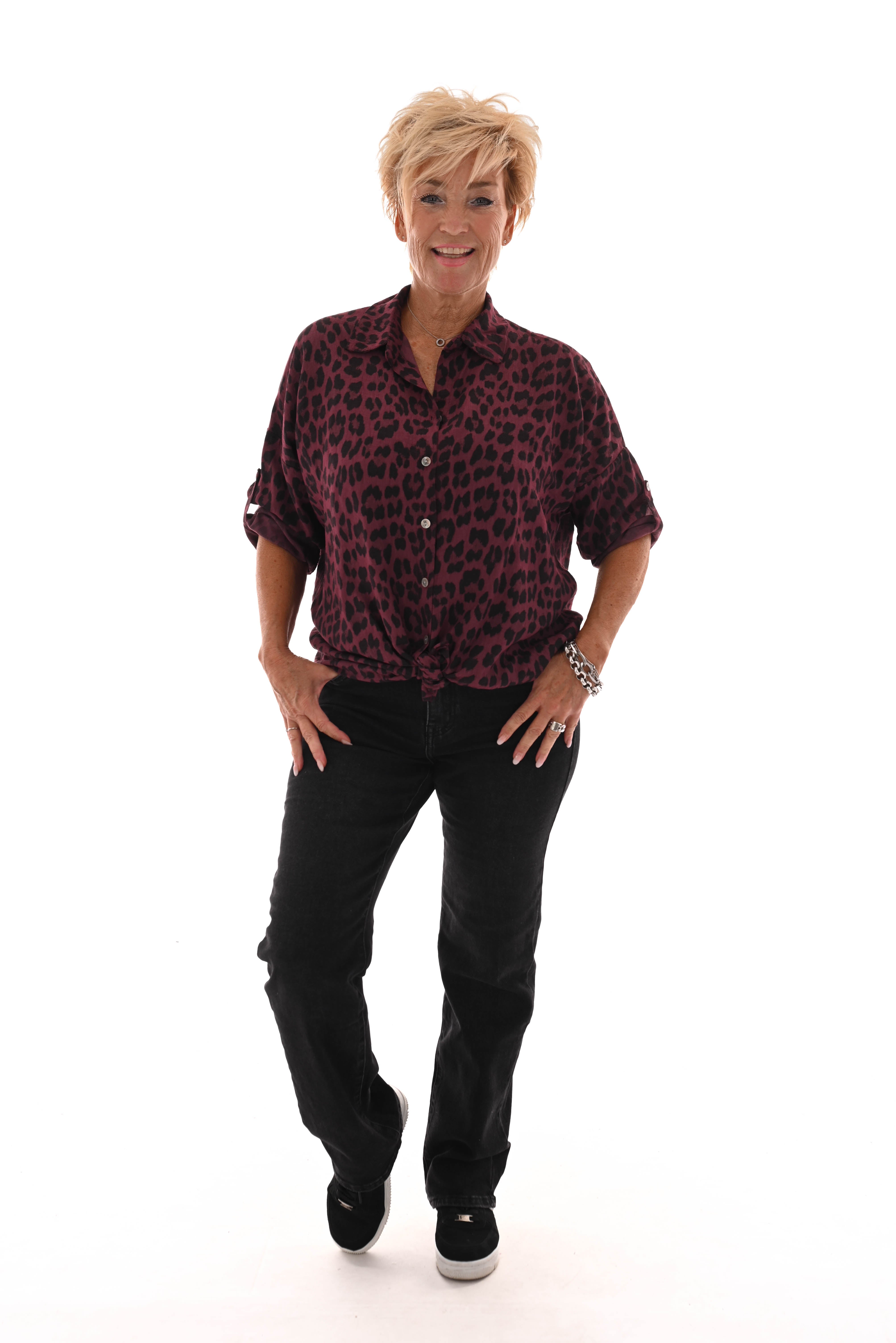 Panterprint blouse met knoop bordeaux