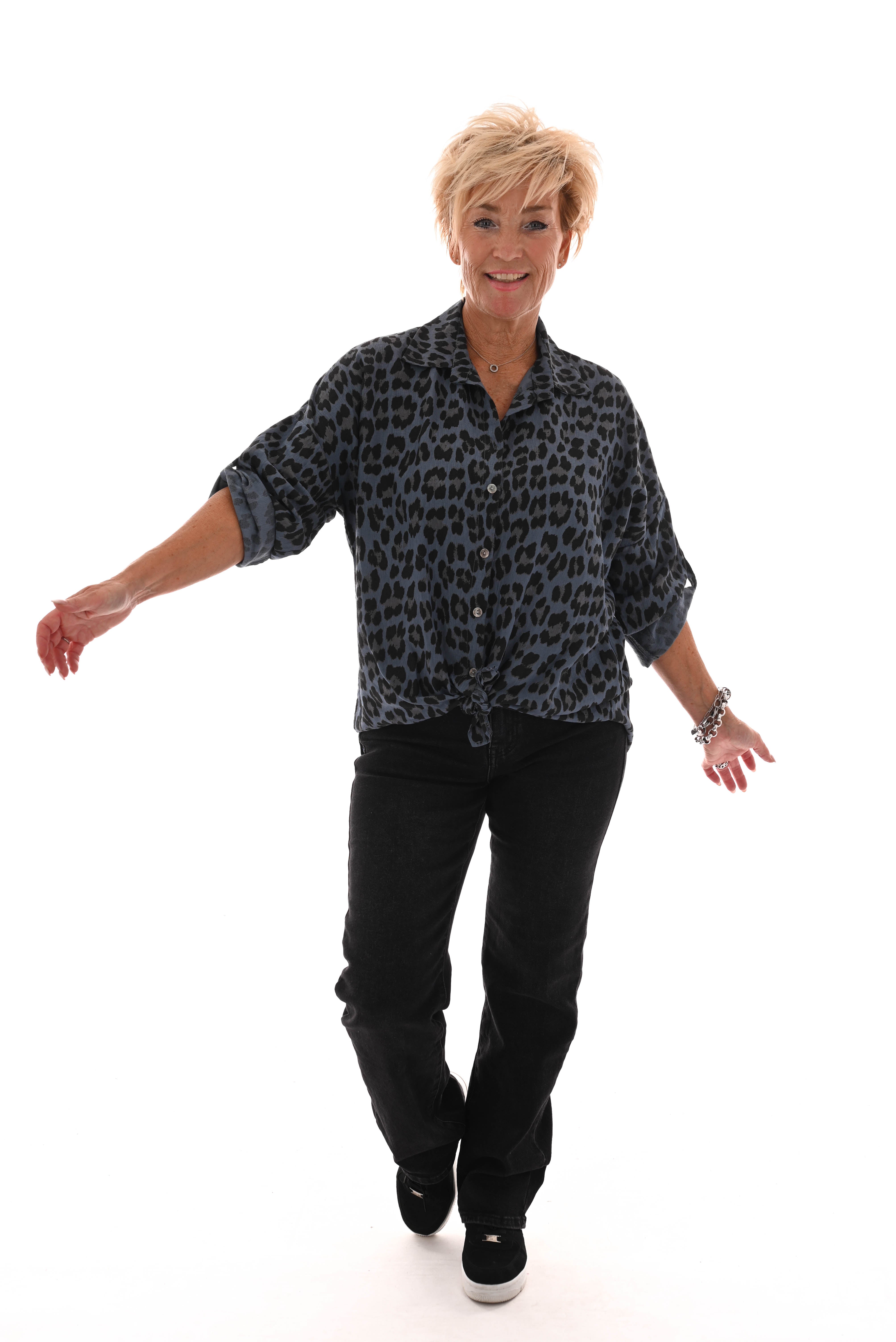 Panterprint blouse met knoop jeansblauw