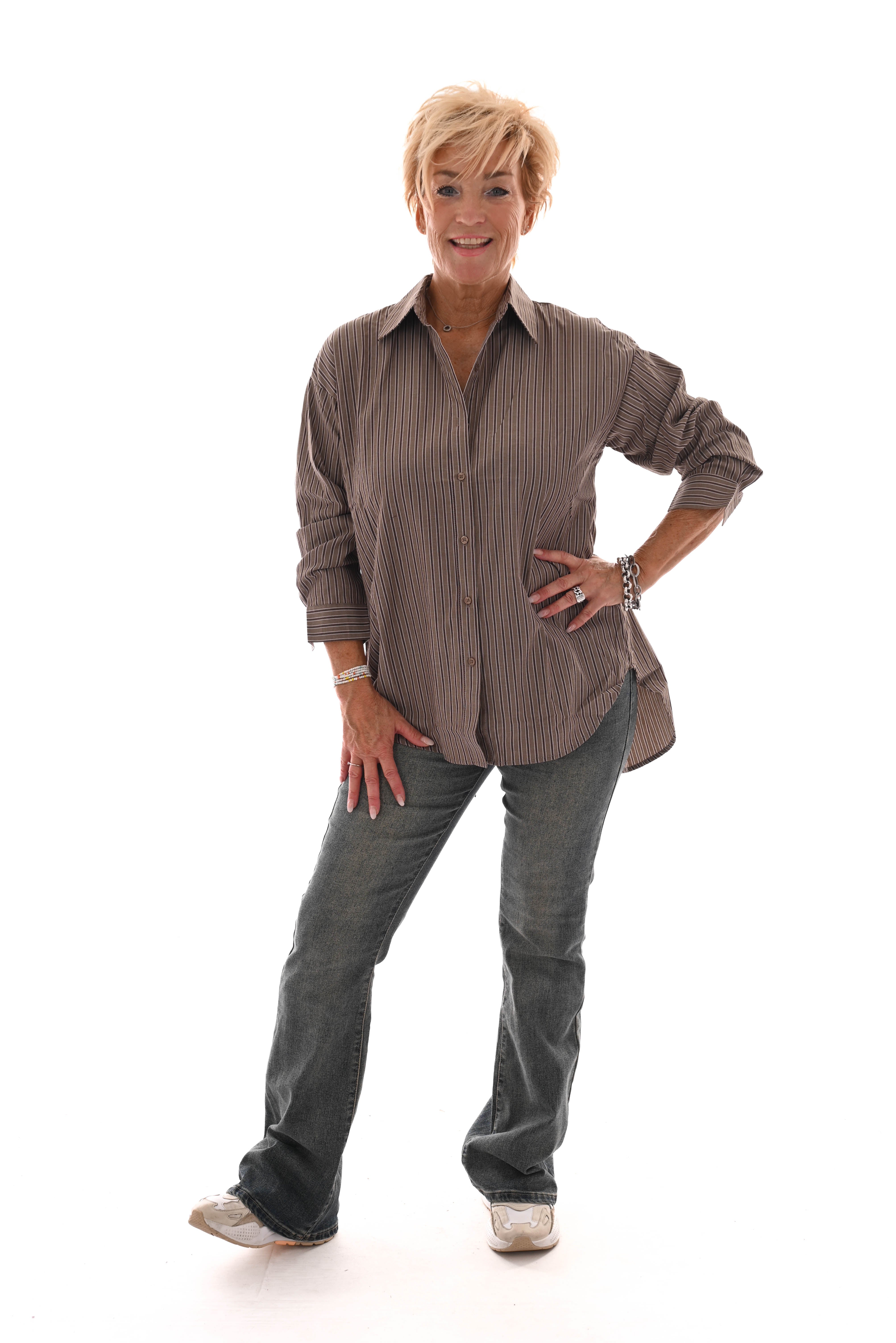 Gestreepte blouse open rug 'Love me' bruin
