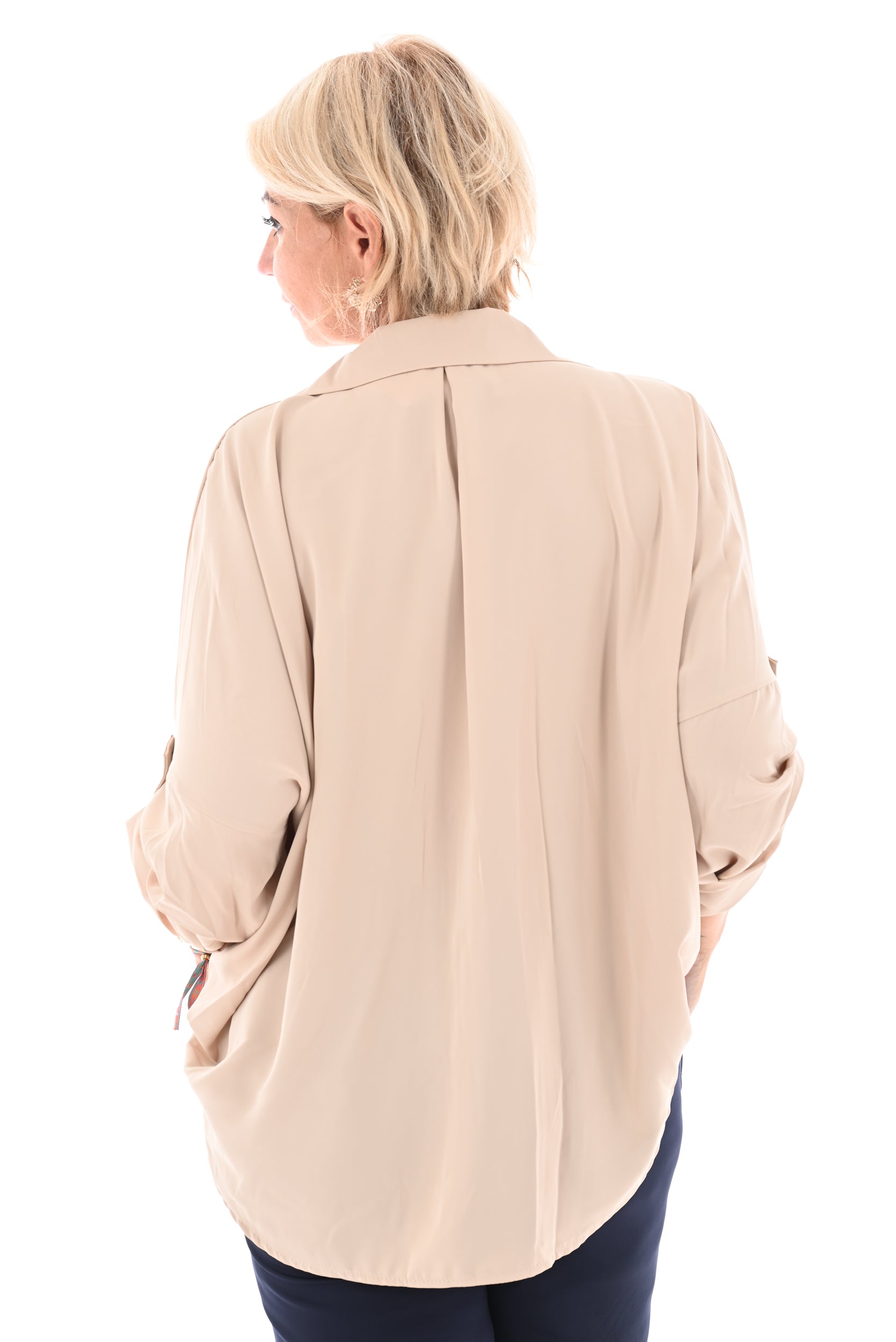 Oversized blouse ophaalmouwen beige