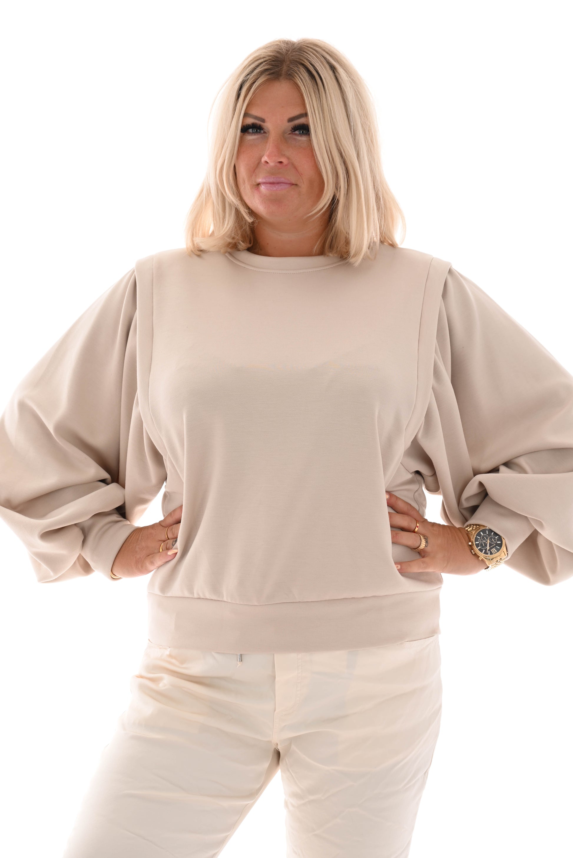 Sweater volante beige