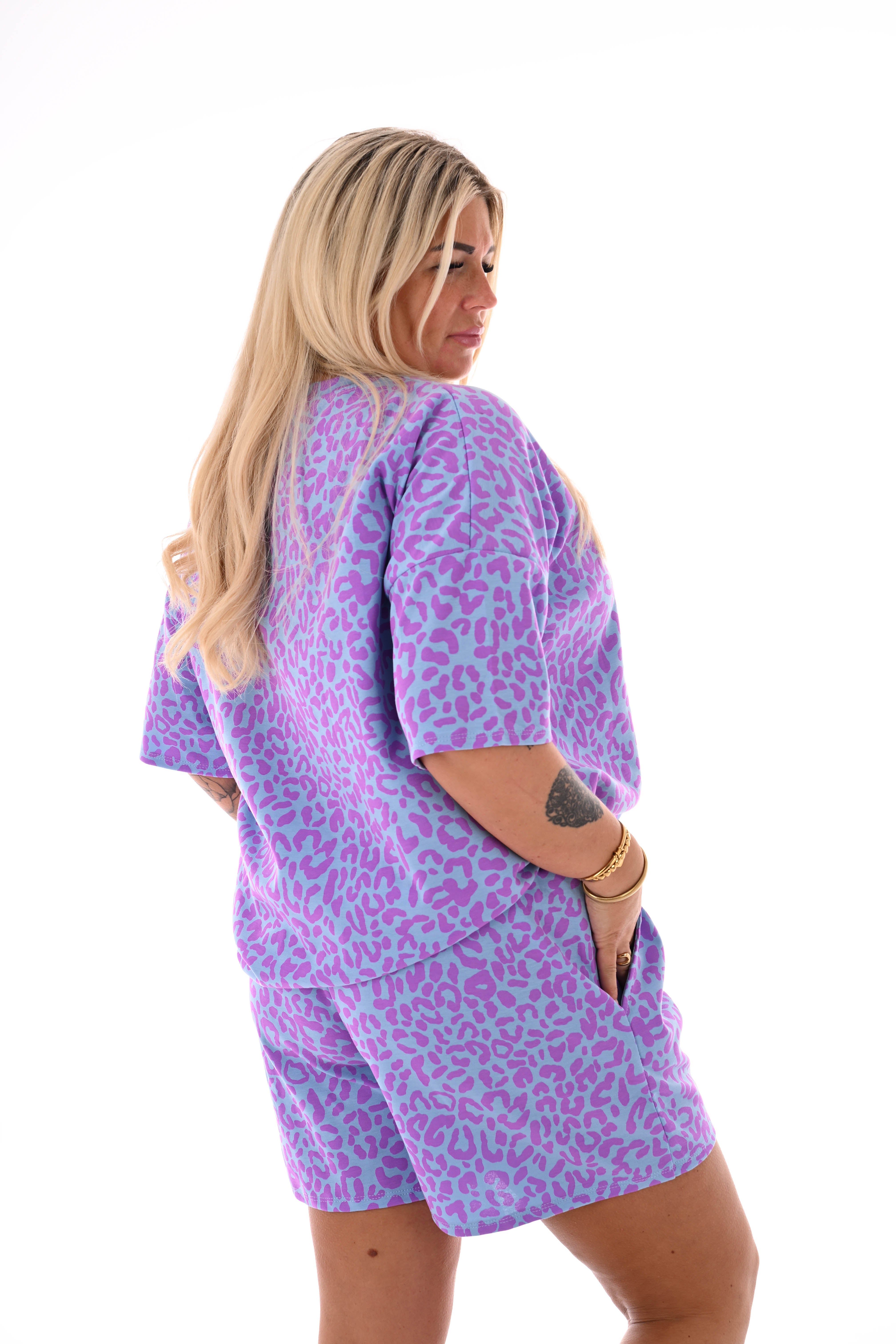 Twinset panterprint met applicatie lichtblauw/paars