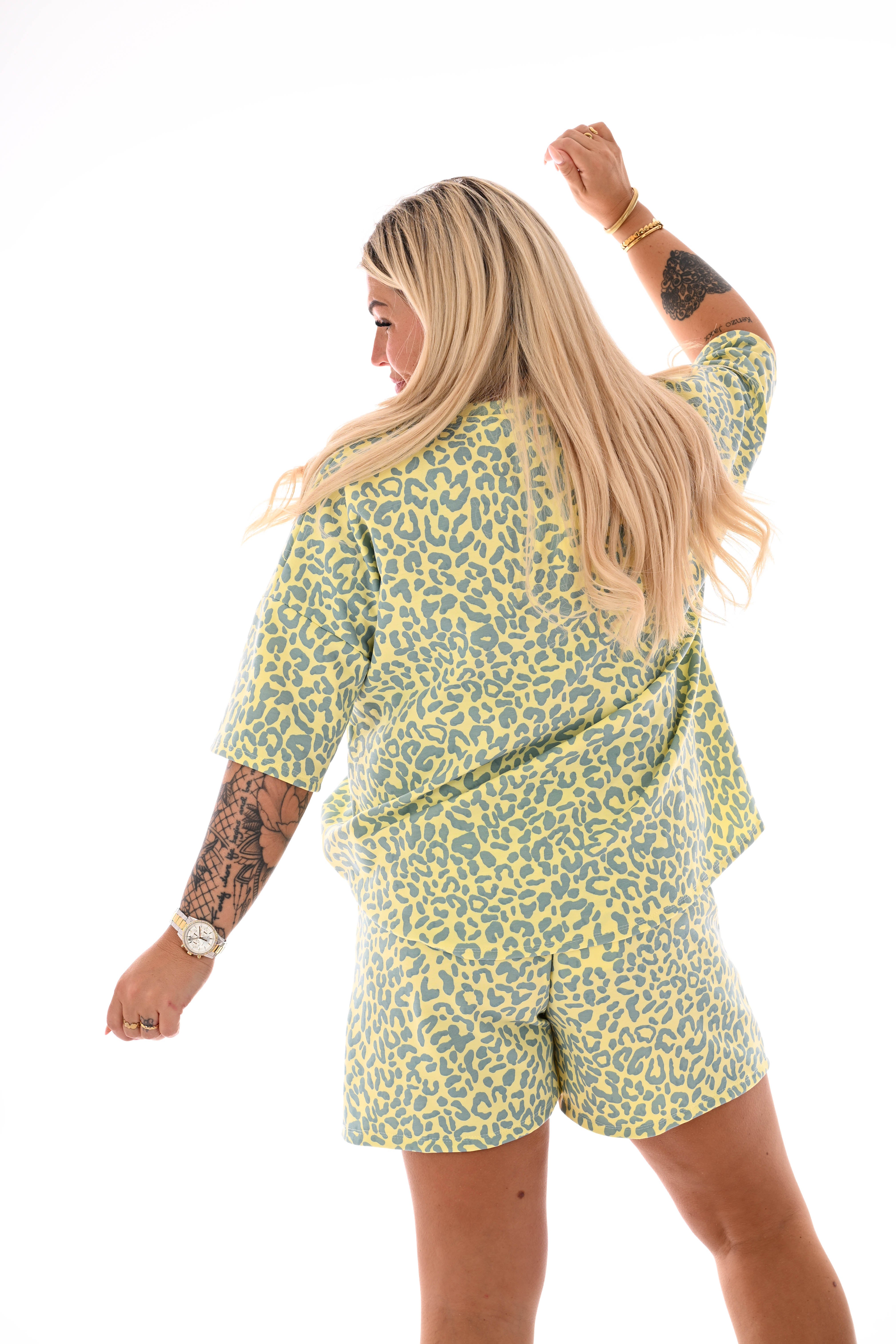 Twinset panterprint met applicatie geel/groen