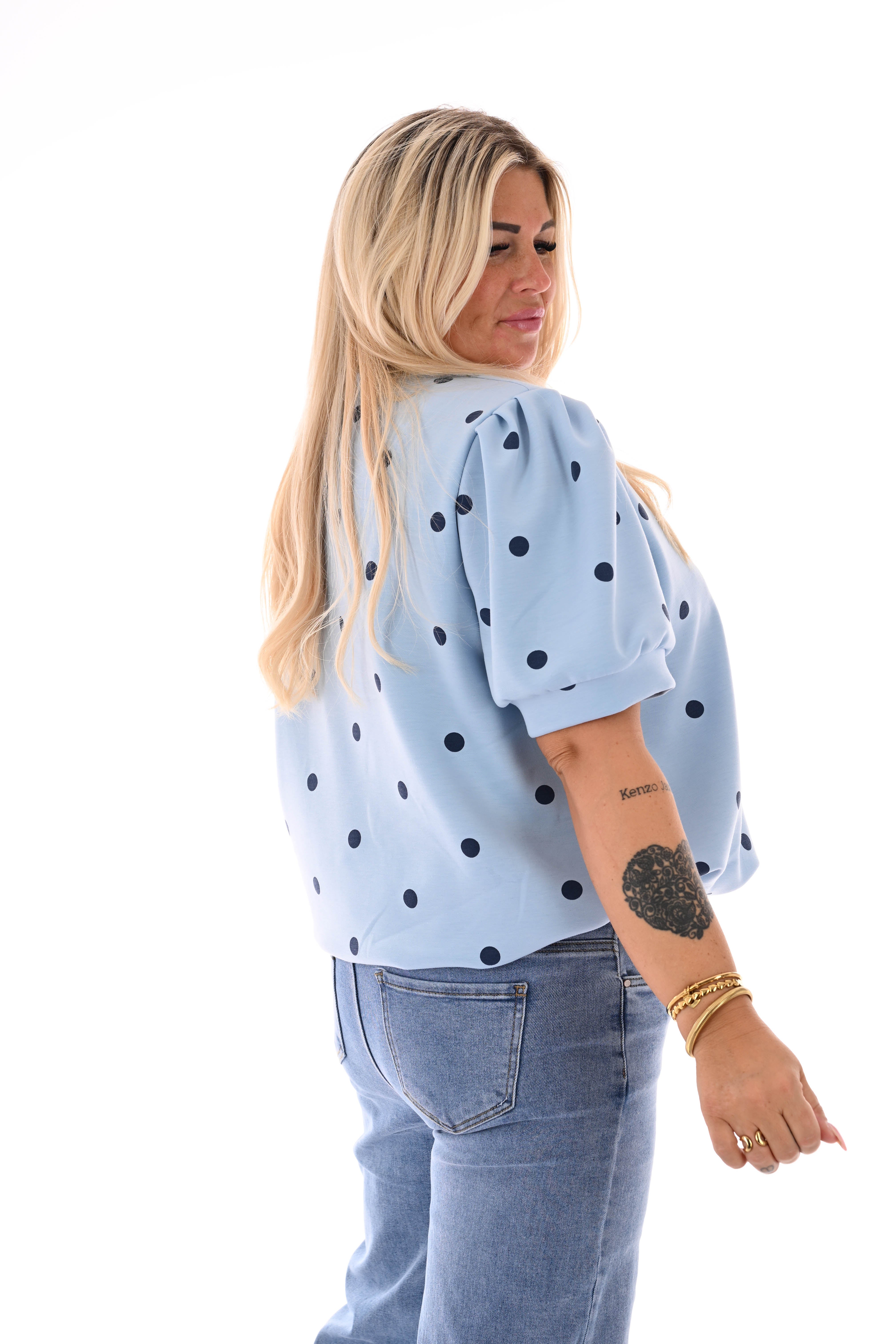 Sweater korte pofmouwen dots lichtblauw