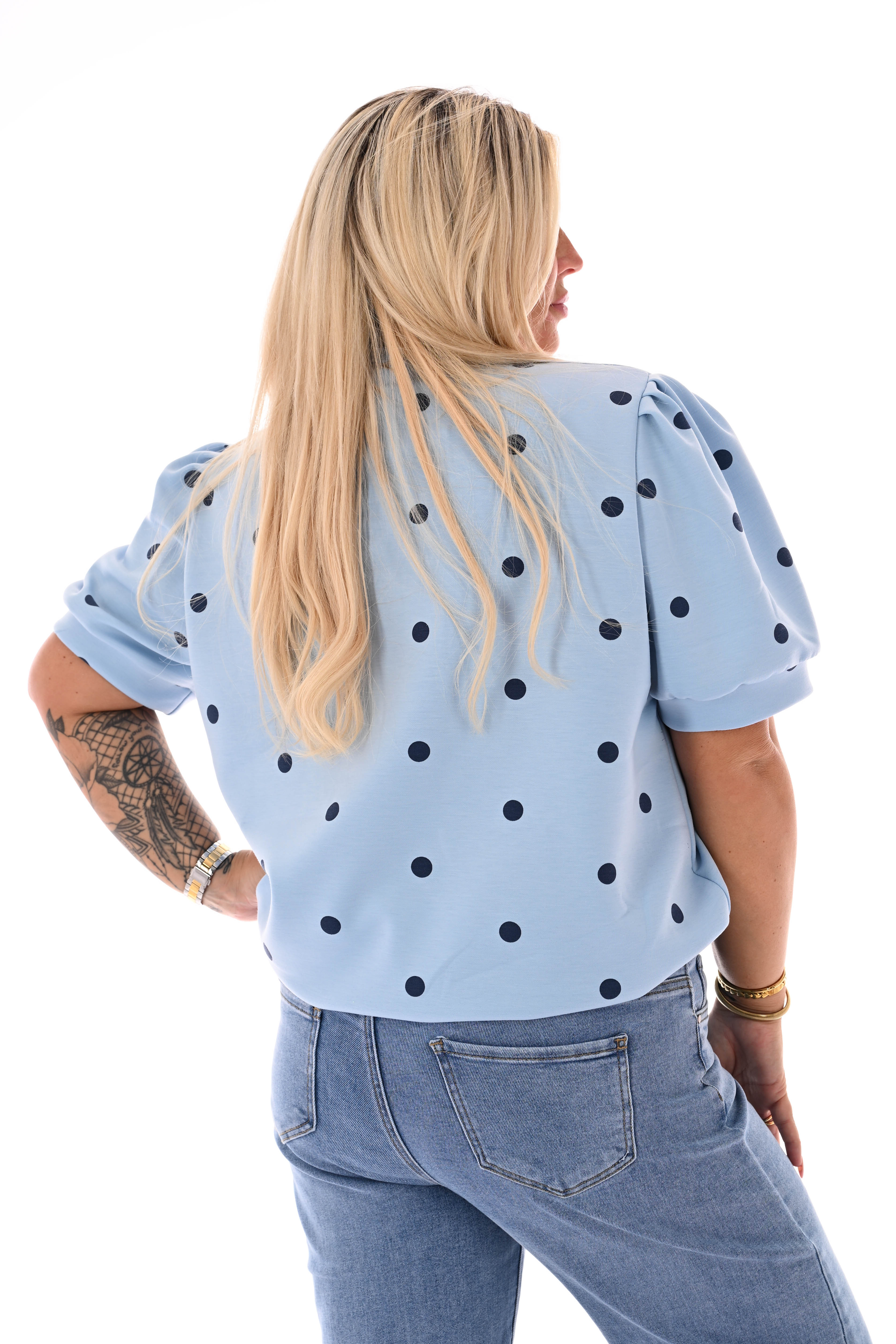 Sweater korte pofmouwen dots lichtblauw