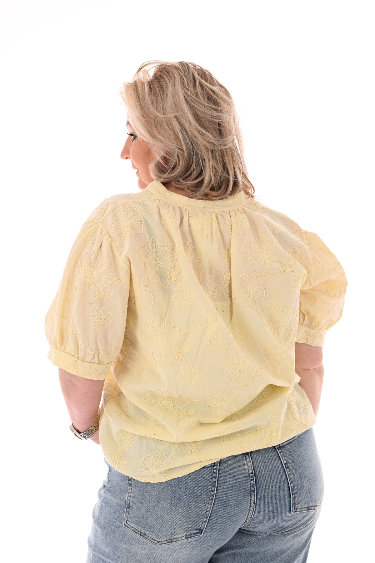 Blouse korte mouwen bloemen lichtgeel