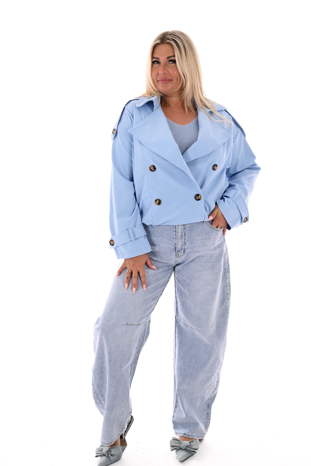 Korte trench bomber jas lichtblauw
