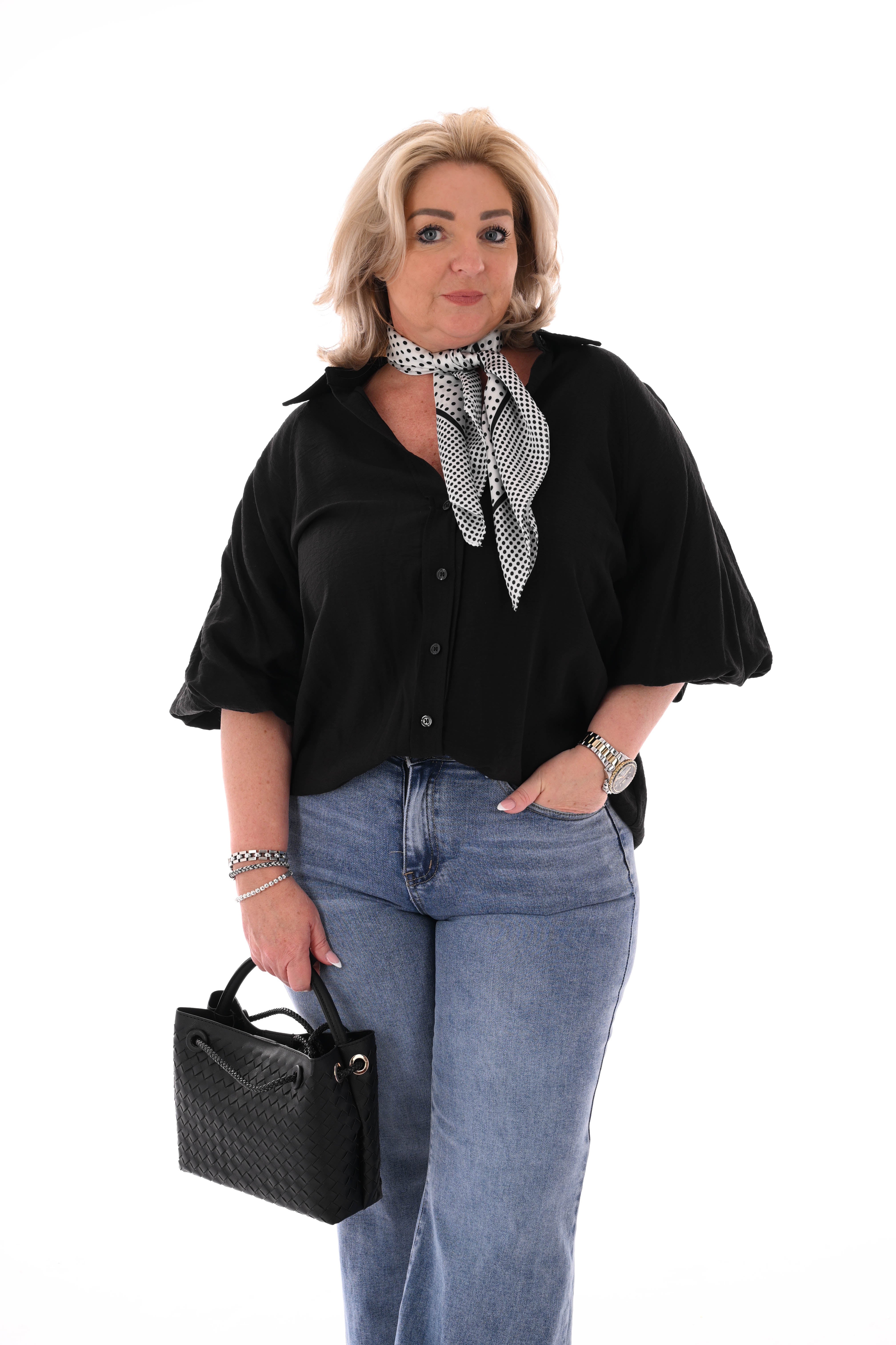 Doorknoop blouse kraag korte pofmouwen zwart