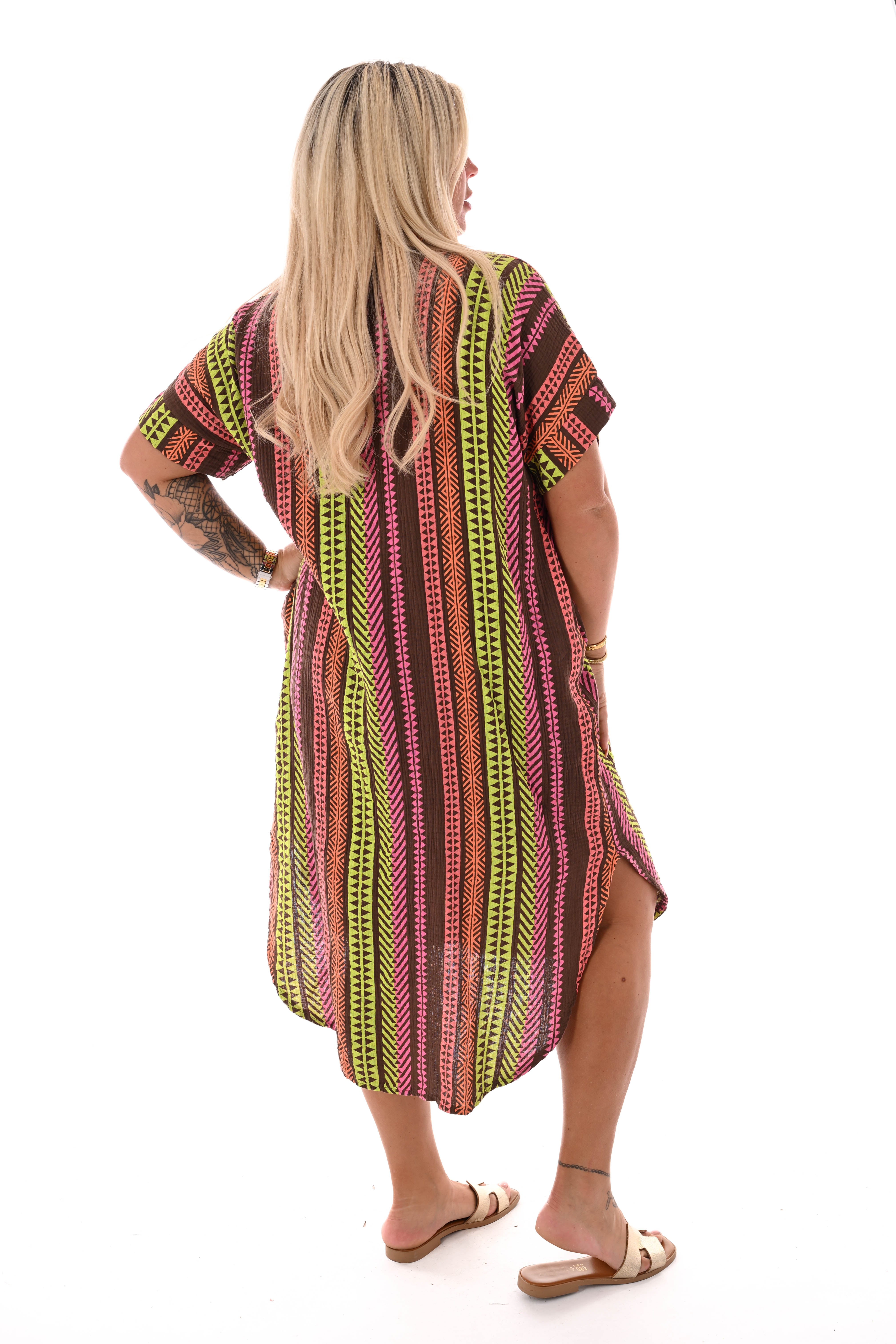 Wafel jurk v-hals aztec print bruin