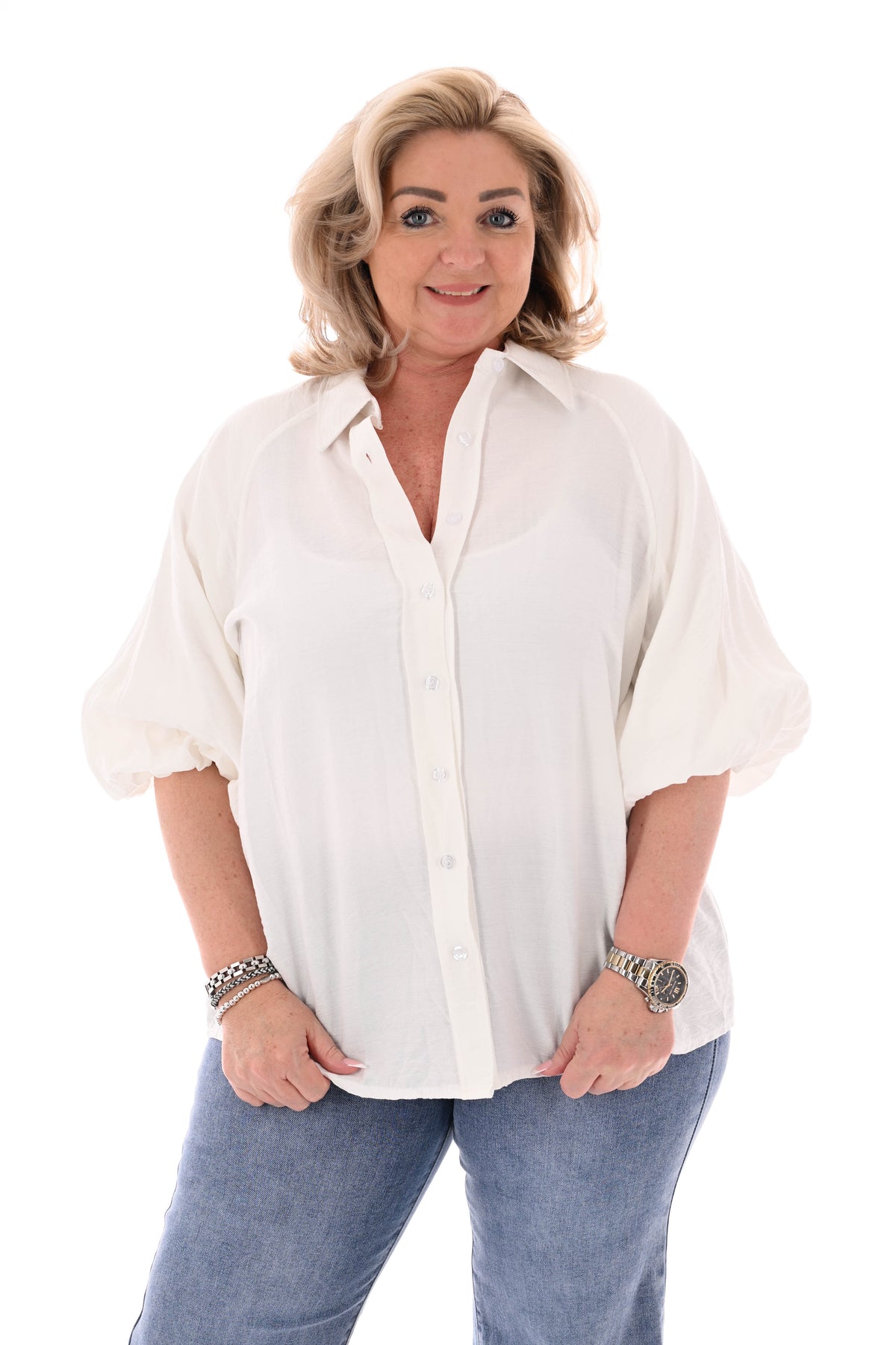 Doorknoop blouse kraag korte pofmouwen roomwit